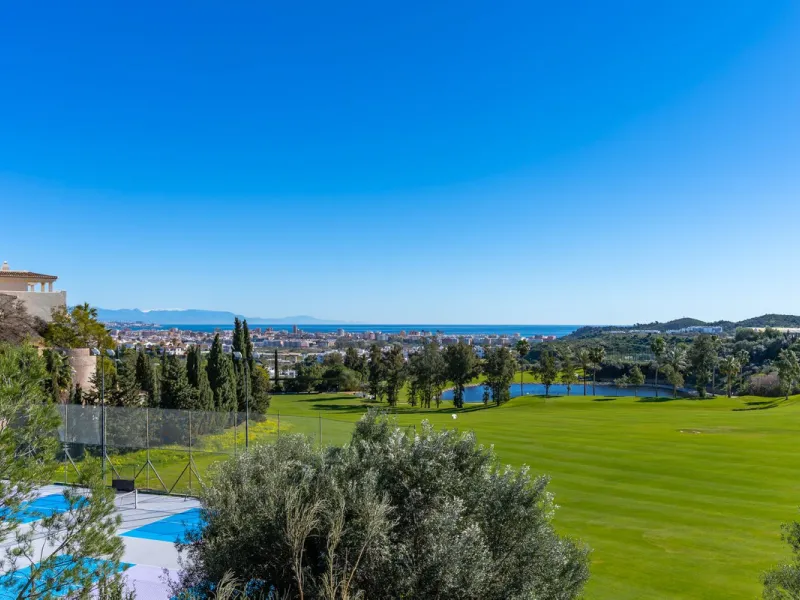 PROPERTY HIGHLIGHTS: