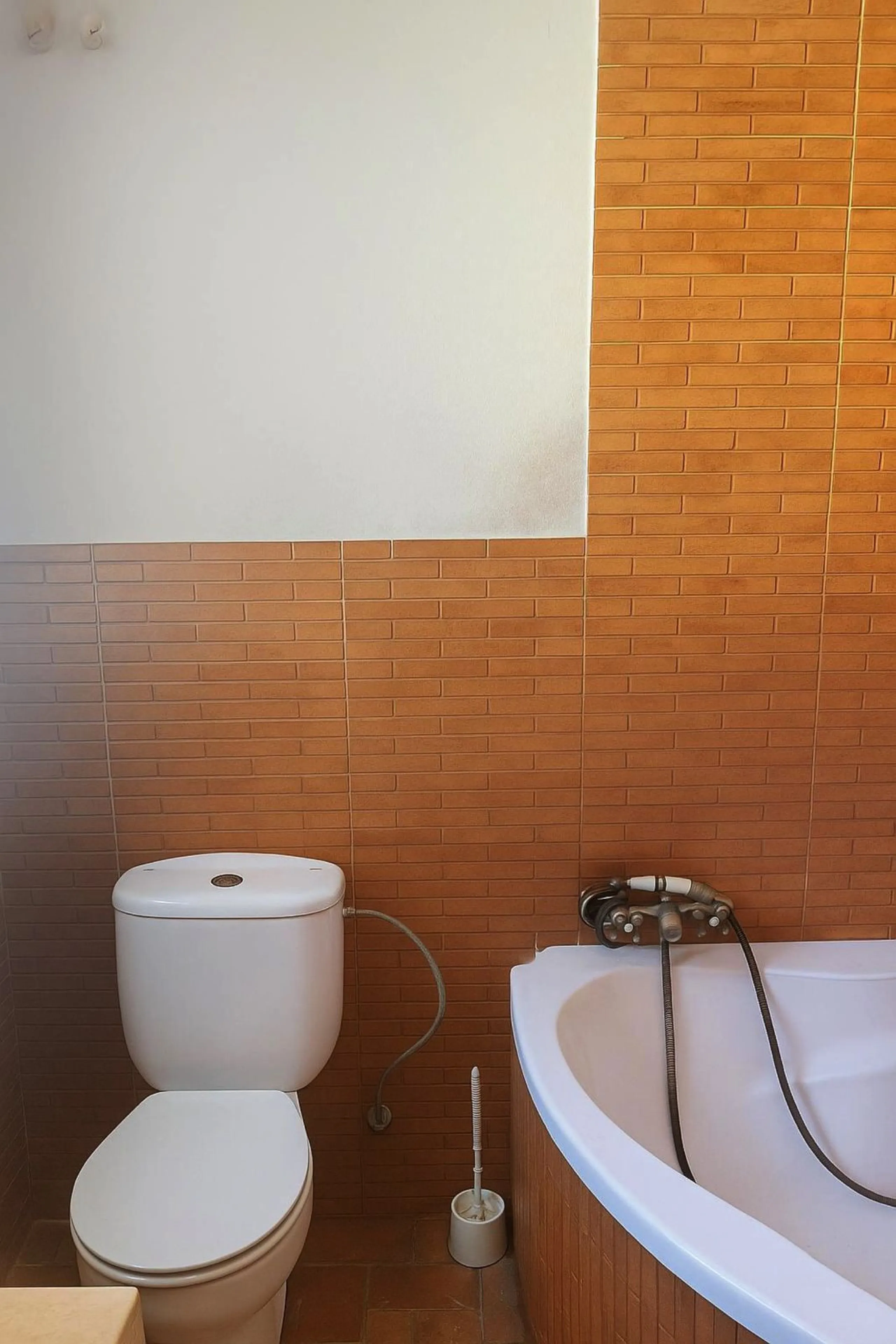 Charming 3-Bedroom Townhouse with Private Garden & BBQ in Bel Air, New Golden Mile, Estepona