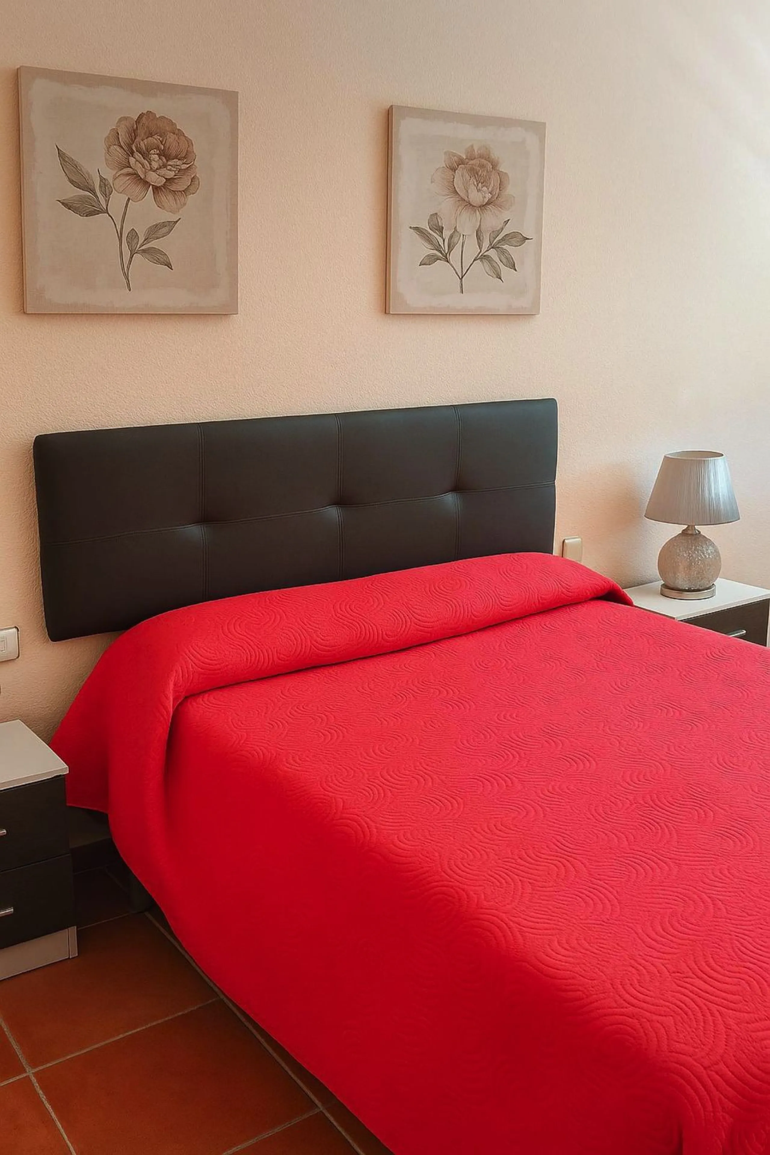 Charming 3-Bedroom Townhouse with Private Garden & BBQ in Bel Air, New Golden Mile, Estepona
