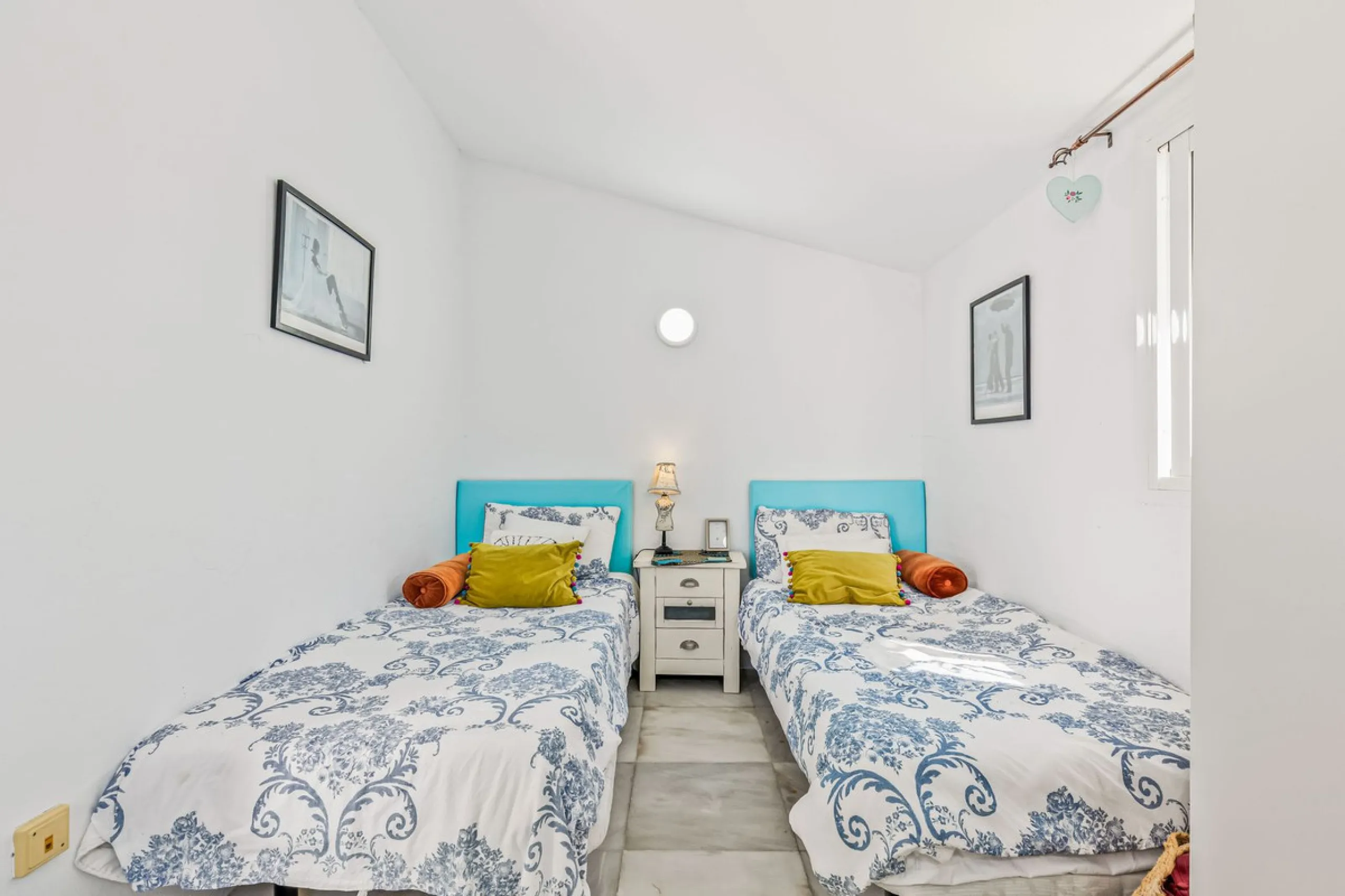 Discover this stunning 3-bedroom coastal home in the highly sought-after Bahía de Casares, where breathtaking sea and beach views create the perfect backdrop for everyday life. From the terrace of the lower living room, you can enjoy sights stretching acr