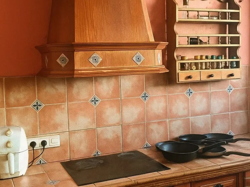 Charming 3-Bedroom Townhouse with Private Garden & BBQ in Bel Air, New Golden Mile, Estepona