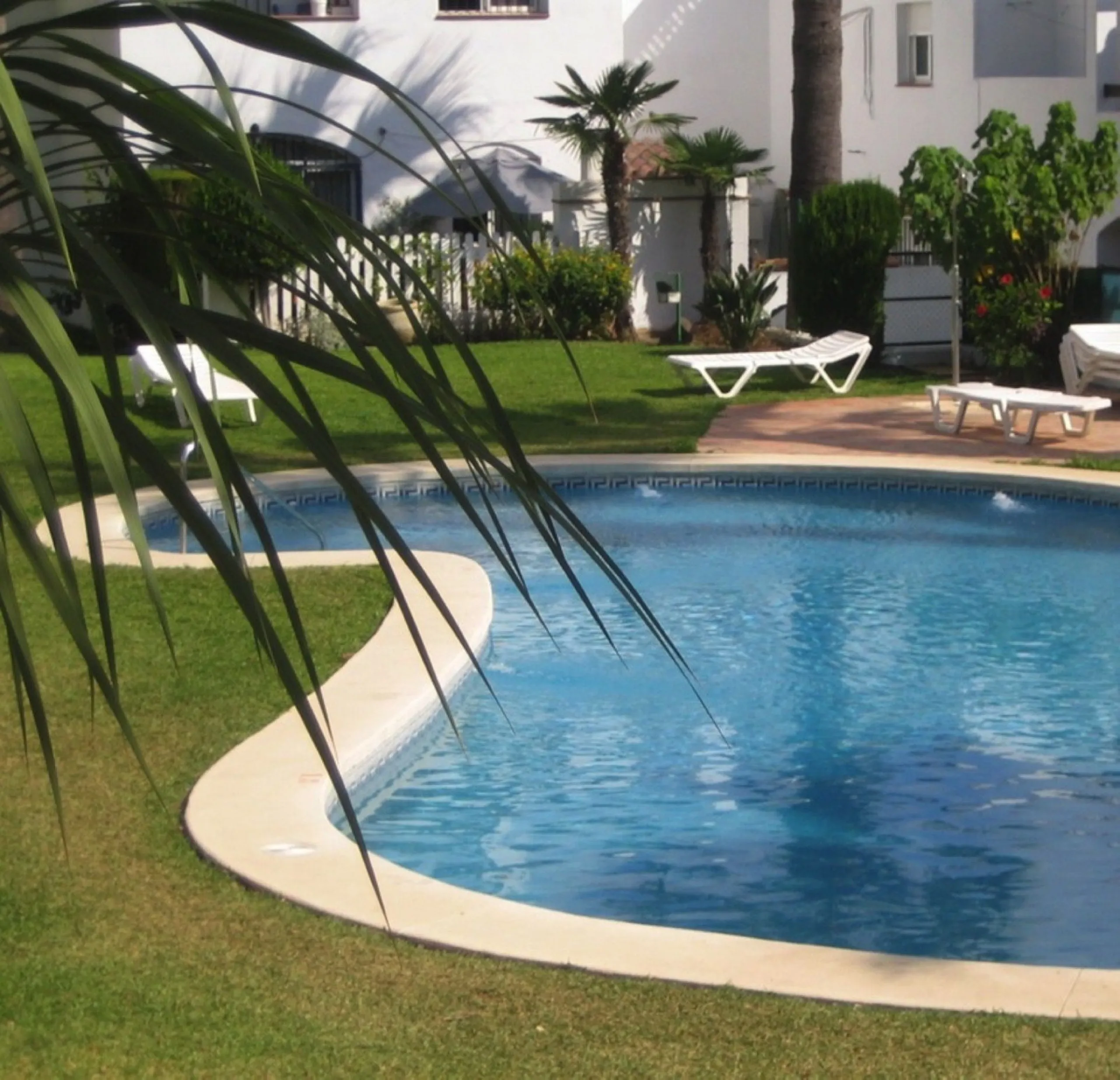 Charming 3-Bedroom Townhouse with Private Garden & BBQ in Bel Air, New Golden Mile, Estepona