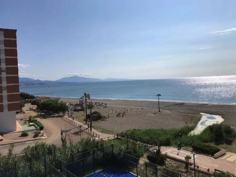 Magnificent Frontline Beach Apartment with Sea Views in Marina de la Duquesa, Manilva – Luxury Resort Living on the Costa del Sol!