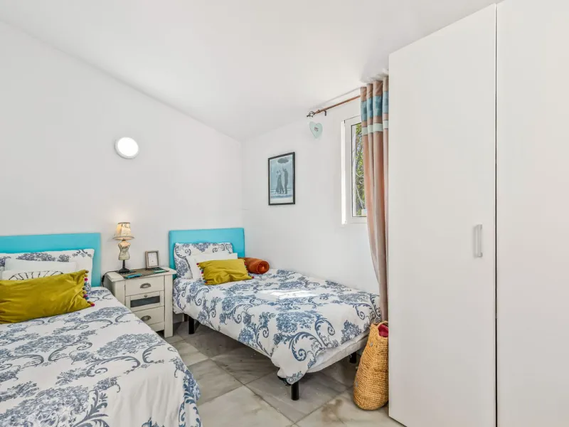 Discover this stunning 3-bedroom coastal home in the highly sought-after Bahía de Casares, where breathtaking sea and beach views create the perfect backdrop for everyday life. From the terrace of the lower living room, you can enjoy sights stretching acr