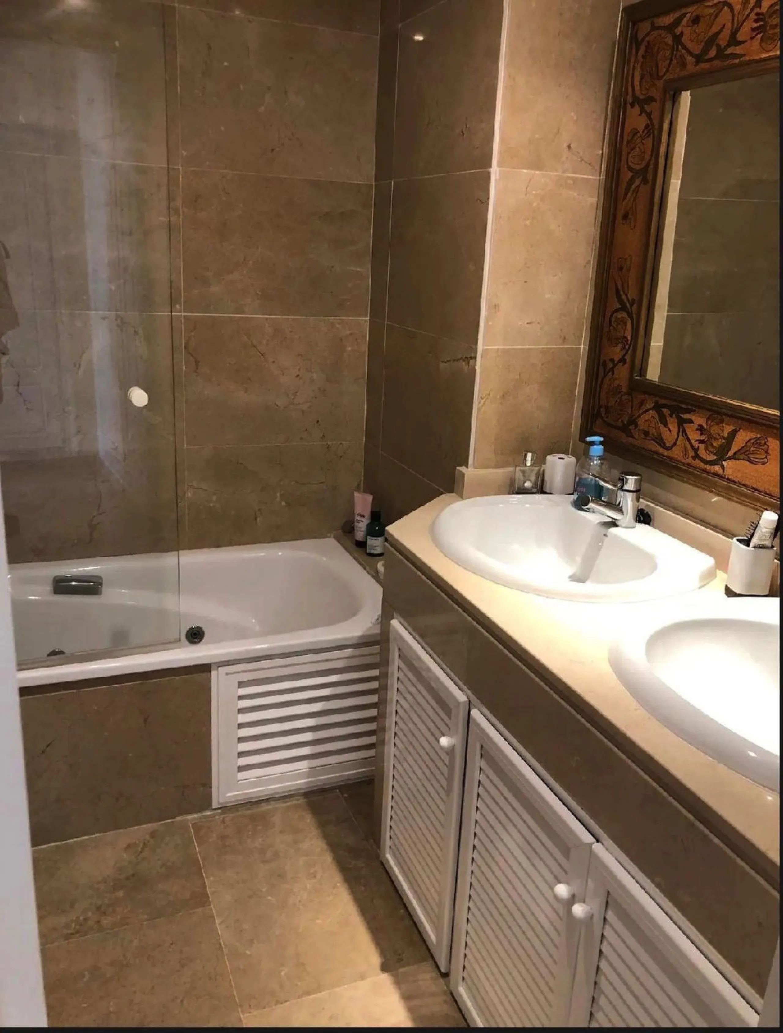 Magnificent Frontline Beach Apartment with Sea Views in Marina de la Duquesa, Manilva – Luxury Resort Living on the Costa del Sol!