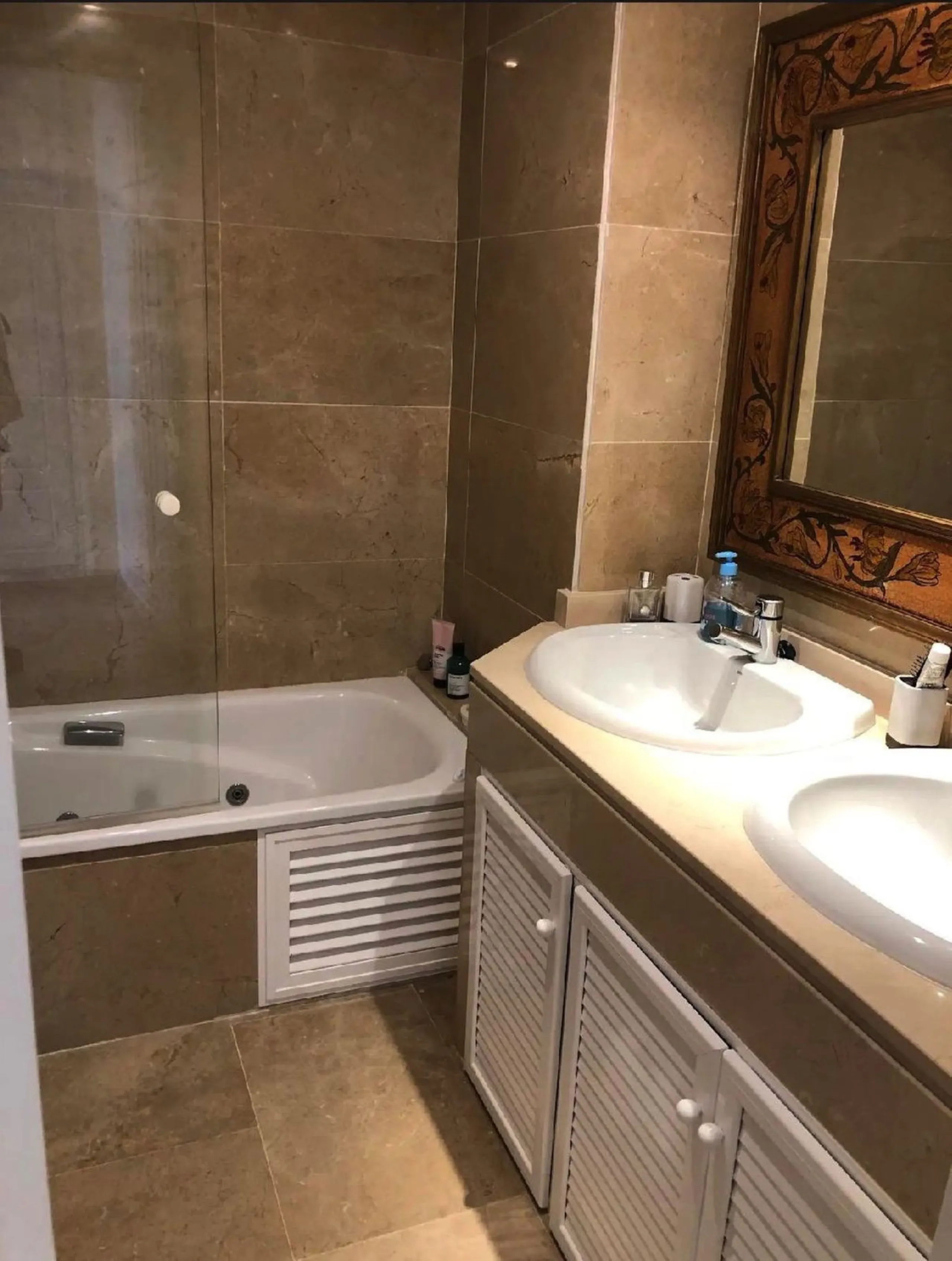 Magnificent Frontline Beach Apartment with Sea Views in Marina de la Duquesa, Manilva – Luxury Resort Living on the Costa del Sol!