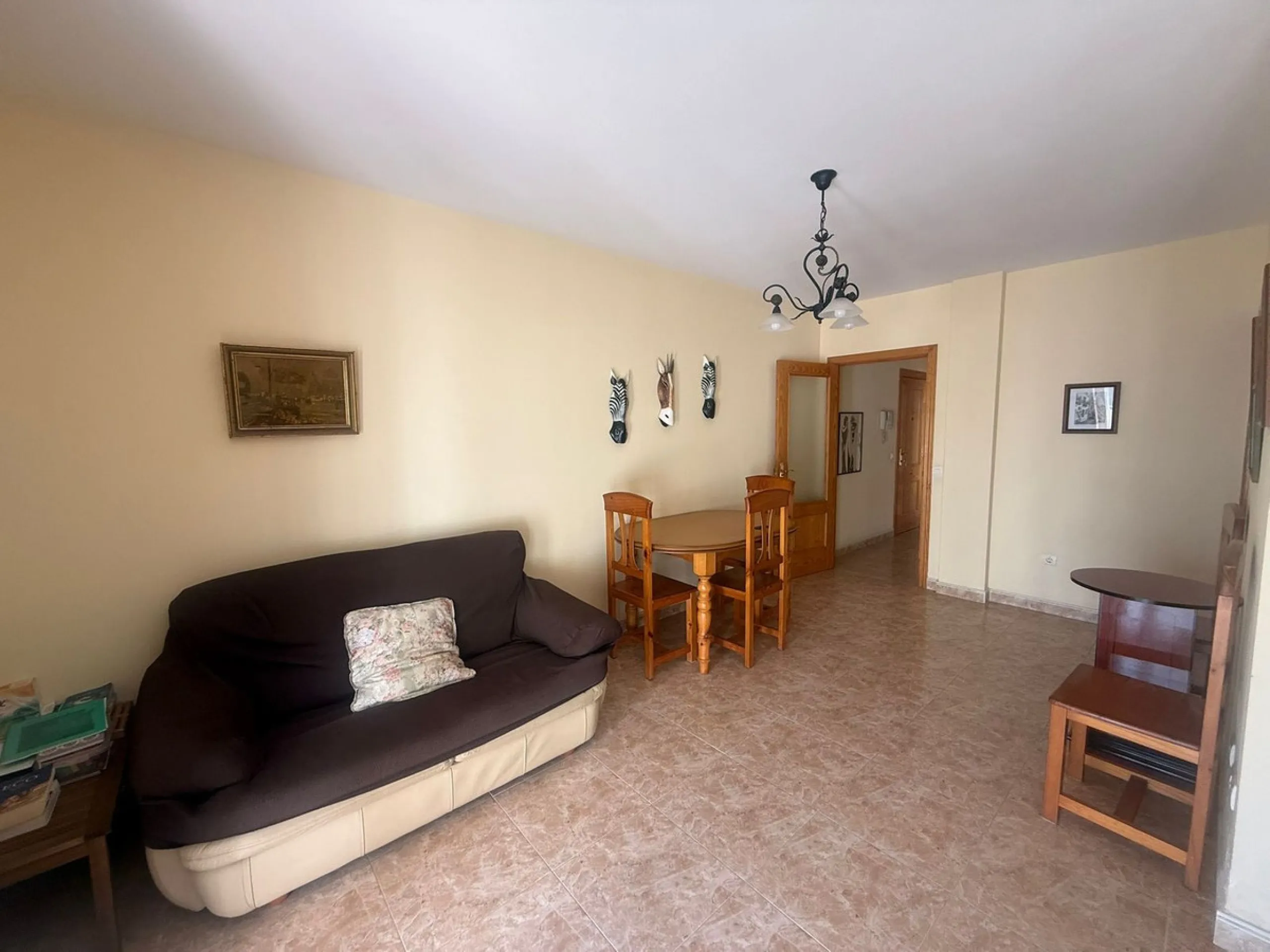 Bright South-Facing 3-Bedroom Apartment – Just Steps from the Beach & Marina, Puerto de Estepona
