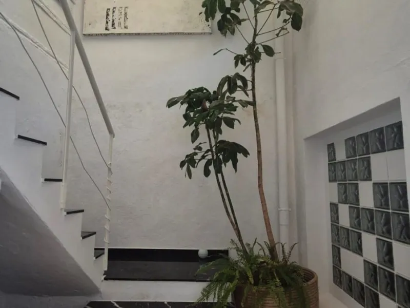 Exceptional Detached House in San Pedro Pueblo, Marbella – Prime Investment Opportunity on Bulevar San Pedro Alcántara with High Development Potential