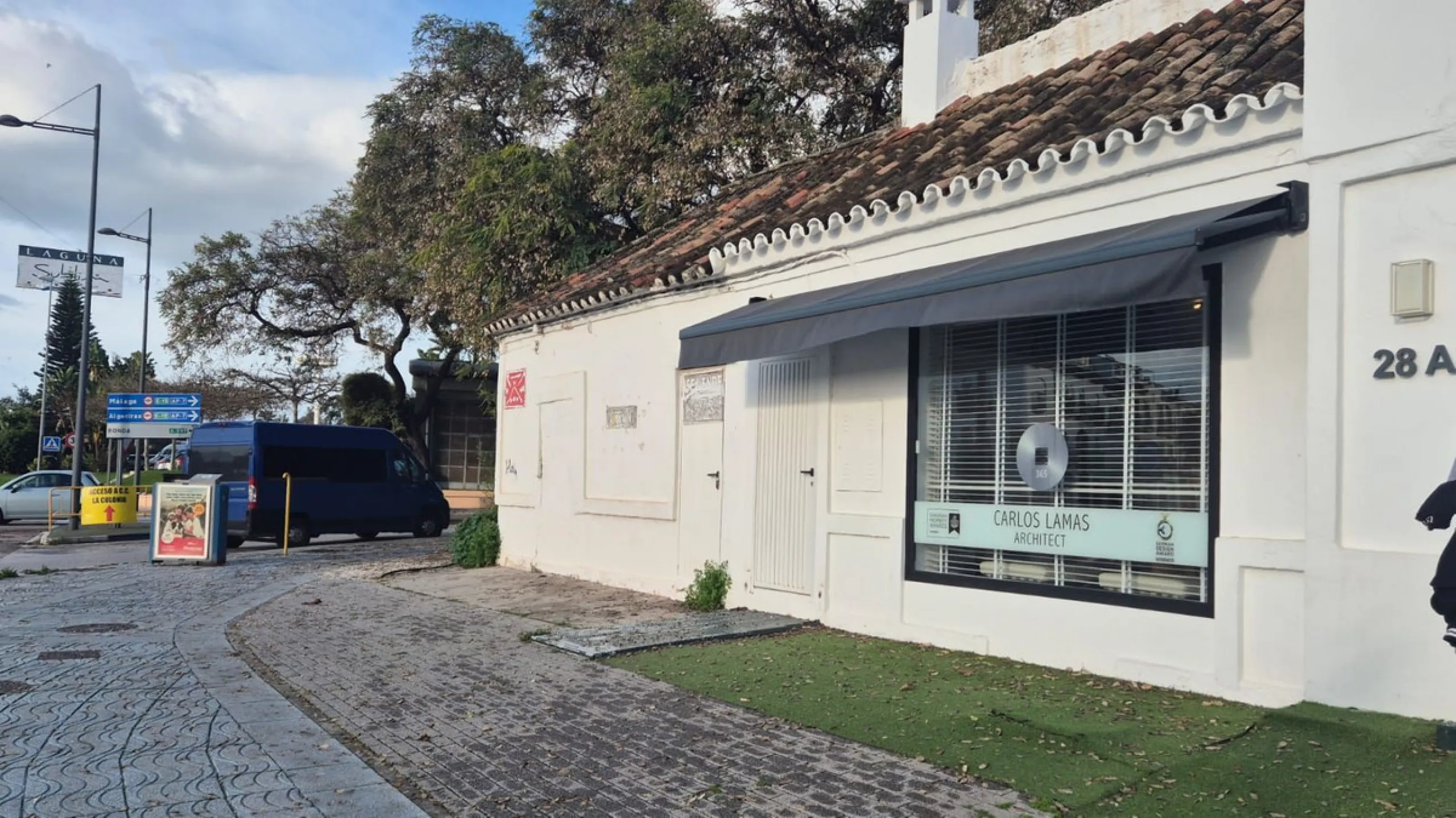 Exceptional Detached House in San Pedro Pueblo, Marbella – Prime Investment Opportunity on Bulevar San Pedro Alcántara with High Development Potential