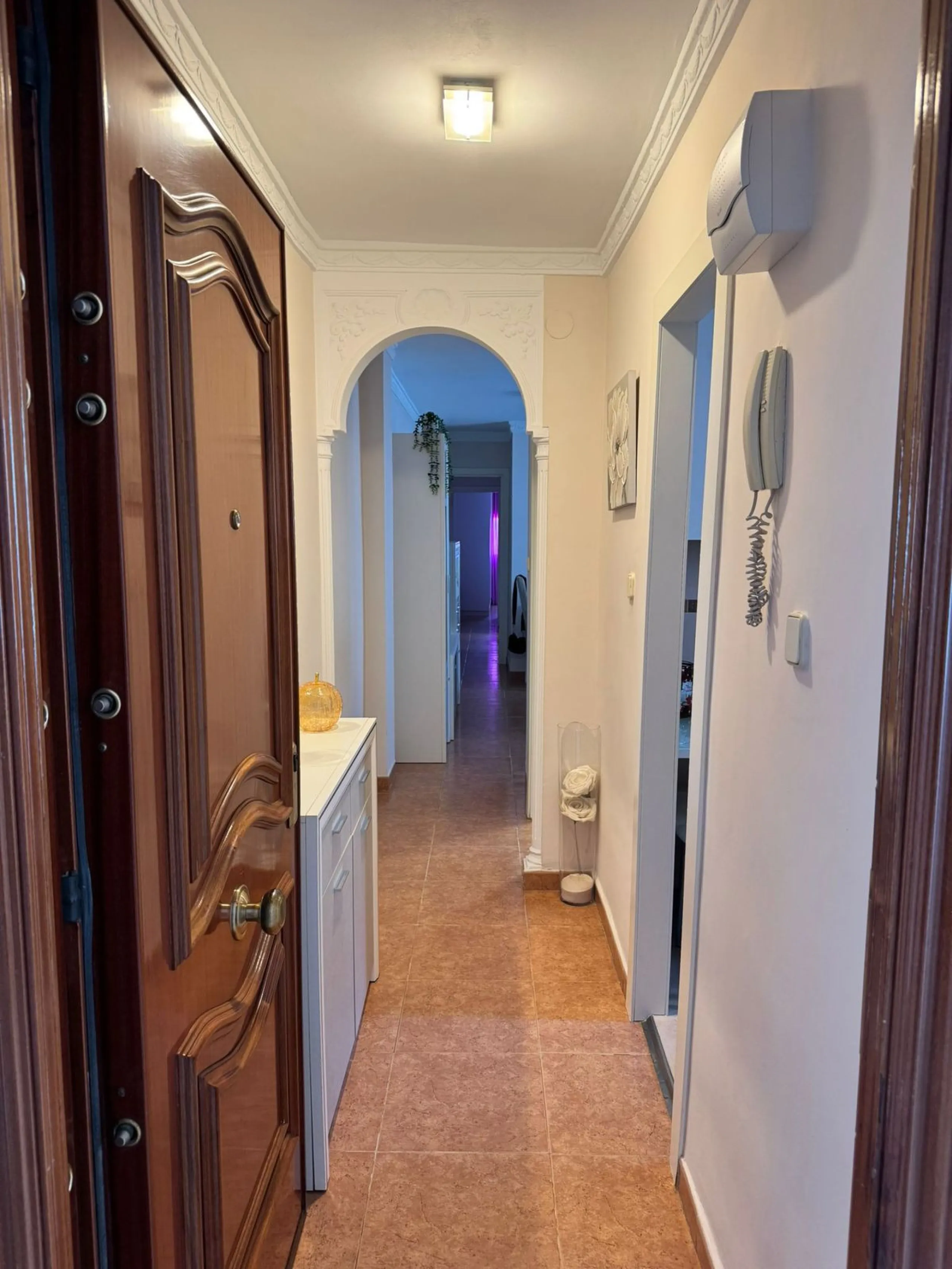 Charming 7th-Floor Apartment with Pleasant Views in Plaza de Toros, Marbella – Move-In Ready with Furniture Included!