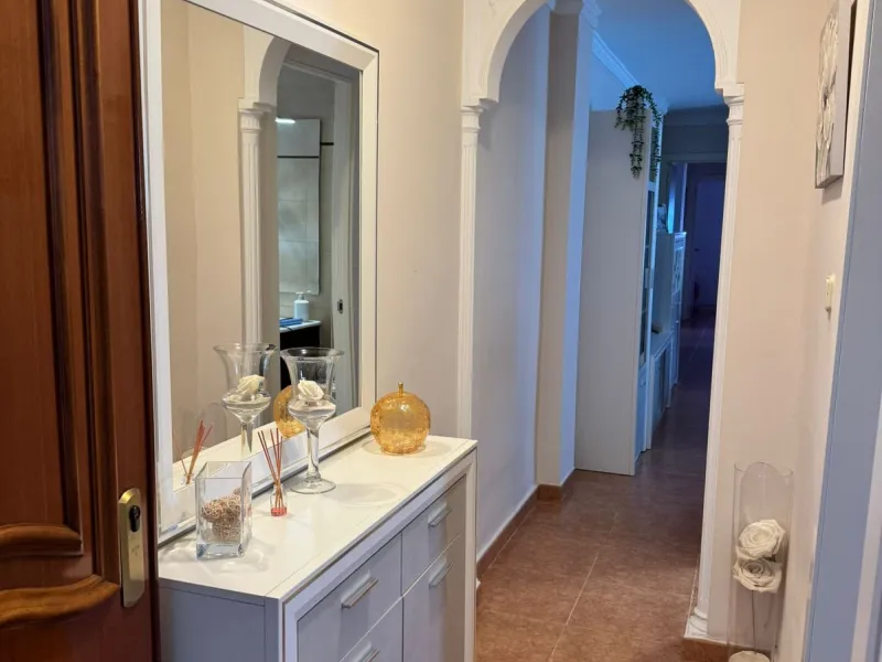 Charming 7th-Floor Apartment with Pleasant Views in Plaza de Toros, Marbella – Move-In Ready with Furniture Included!