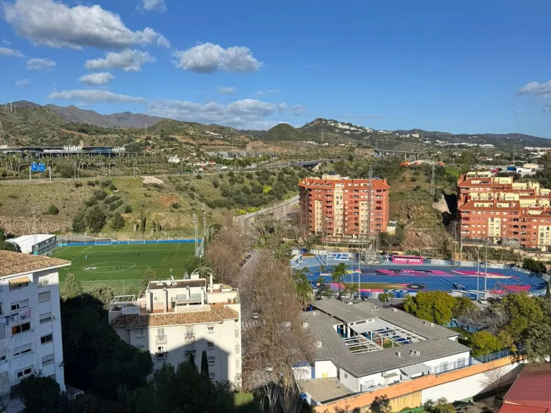 Charming 7th-Floor Apartment with Pleasant Views in Plaza de Toros, Marbella – Move-In Ready with Furniture Included!