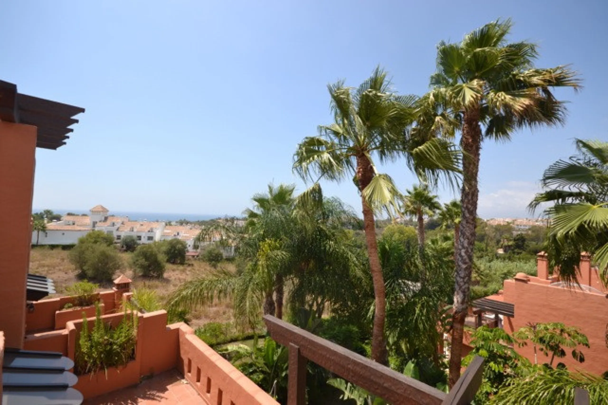 Stunning Andalucian style townhouse located on the famous golden mile in Marbella. A wonderfull designed architecture with Mediterranean taste, surrounded by lush tropical gardens and polos in areas of large ponds make this location a great place to live.