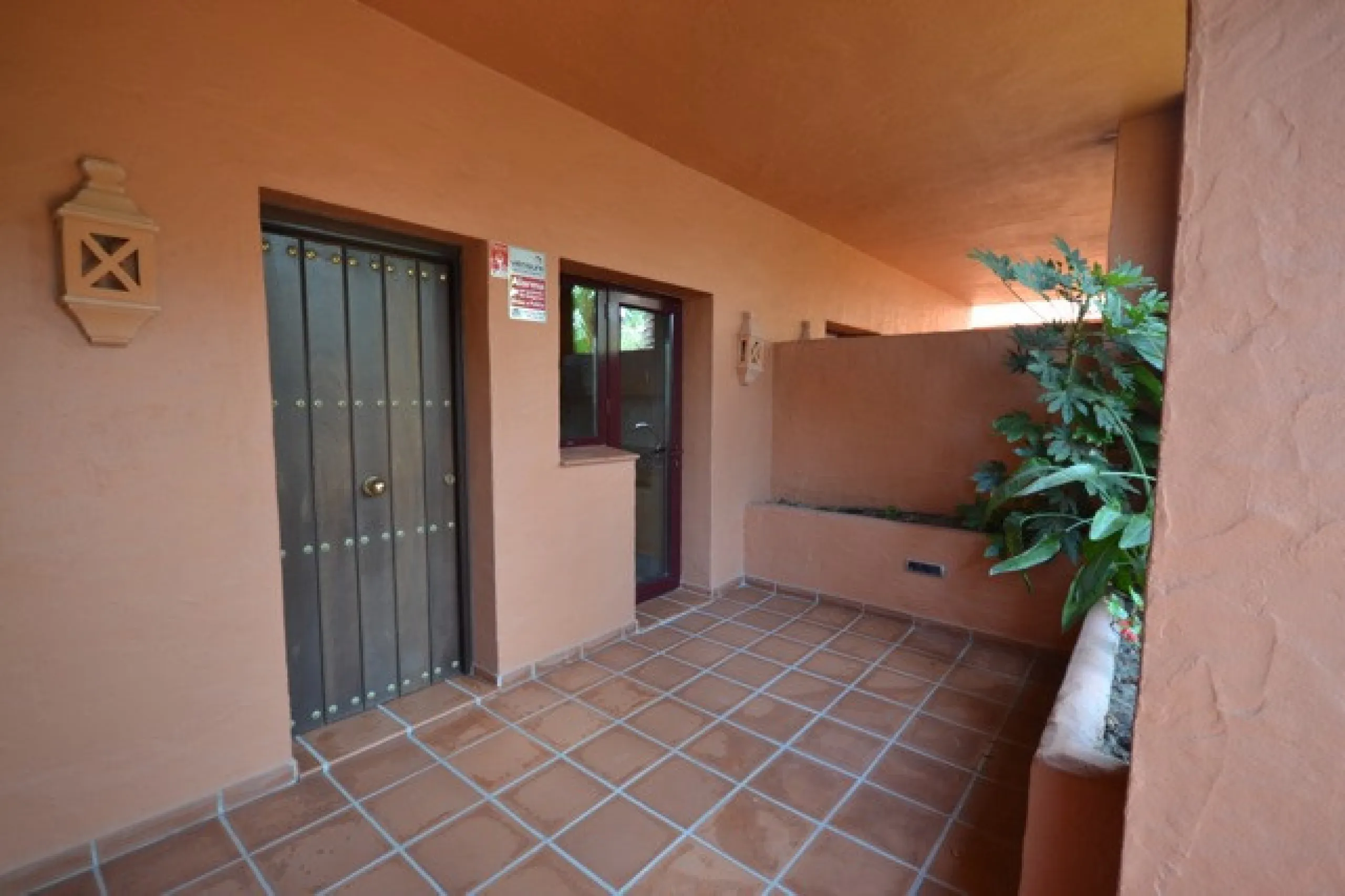 Stunning Andalucian style townhouse located on the famous golden mile in Marbella. A wonderfull designed architecture with Mediterranean taste, surrounded by lush tropical gardens and polos in areas of large ponds make this location a great place to live.