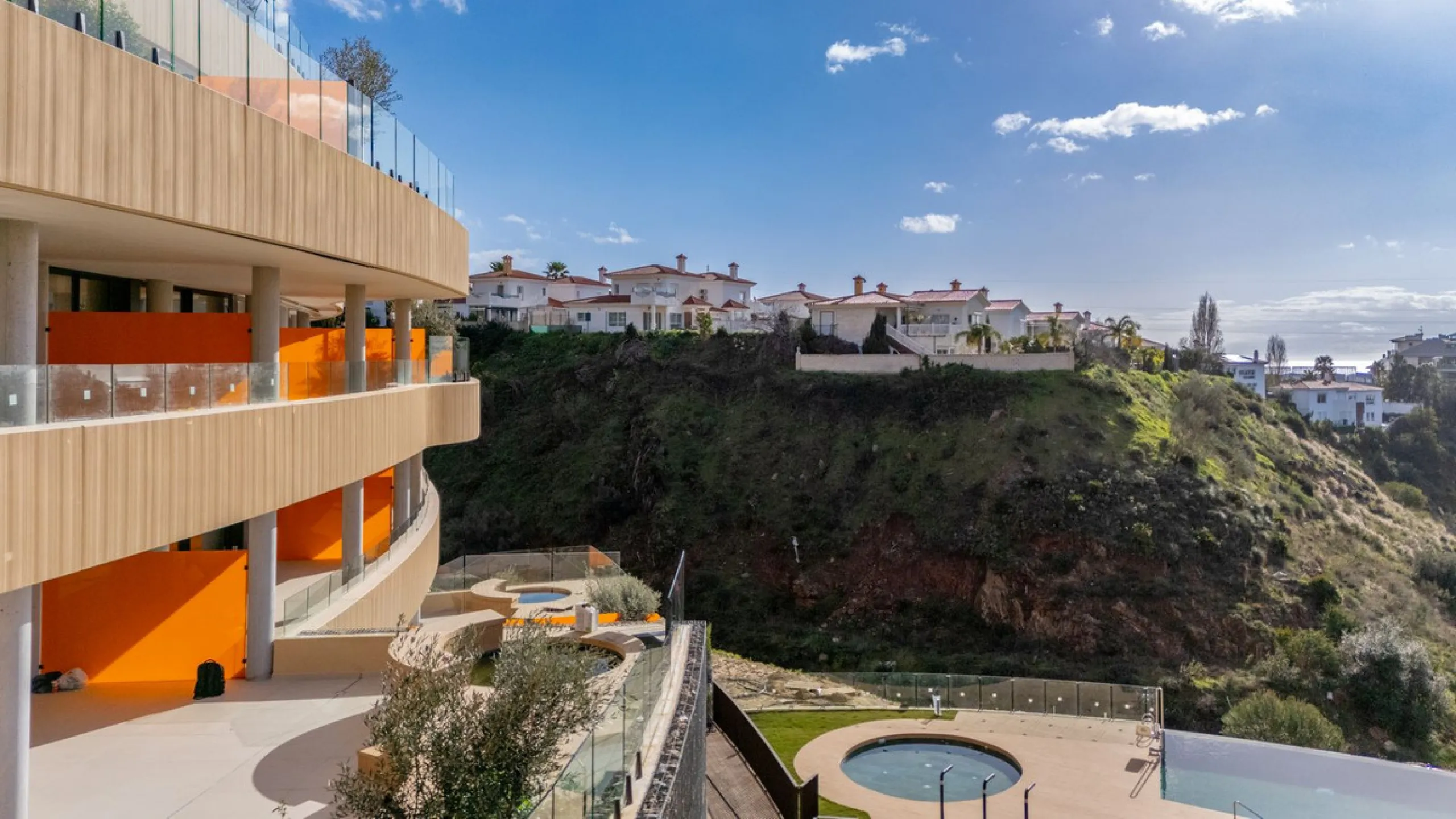 Discover Life at Reserva del Higuerón