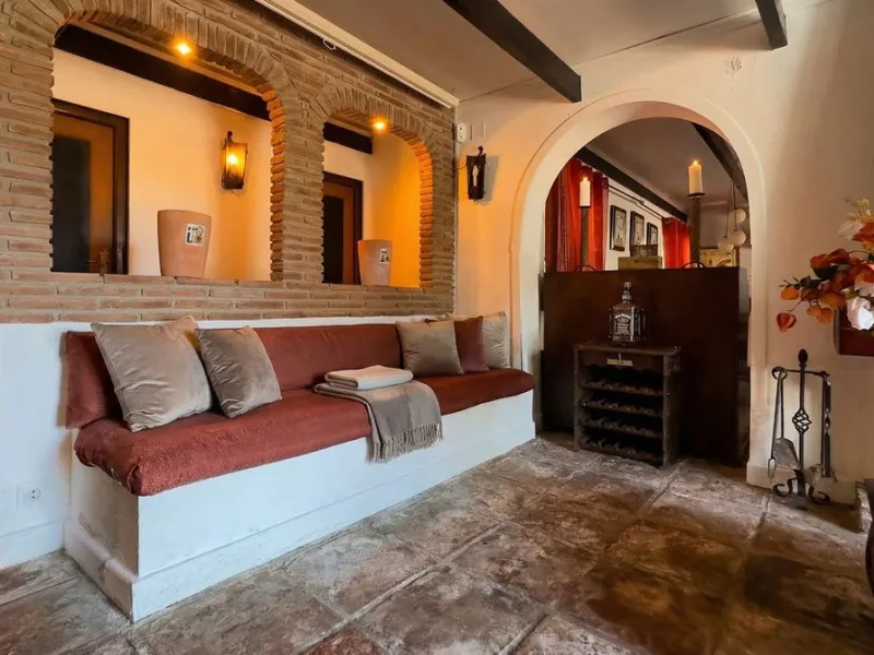 Restaurant and Apartment for Sale – An Exceptional Investment Opportunity on the Costa del Sol