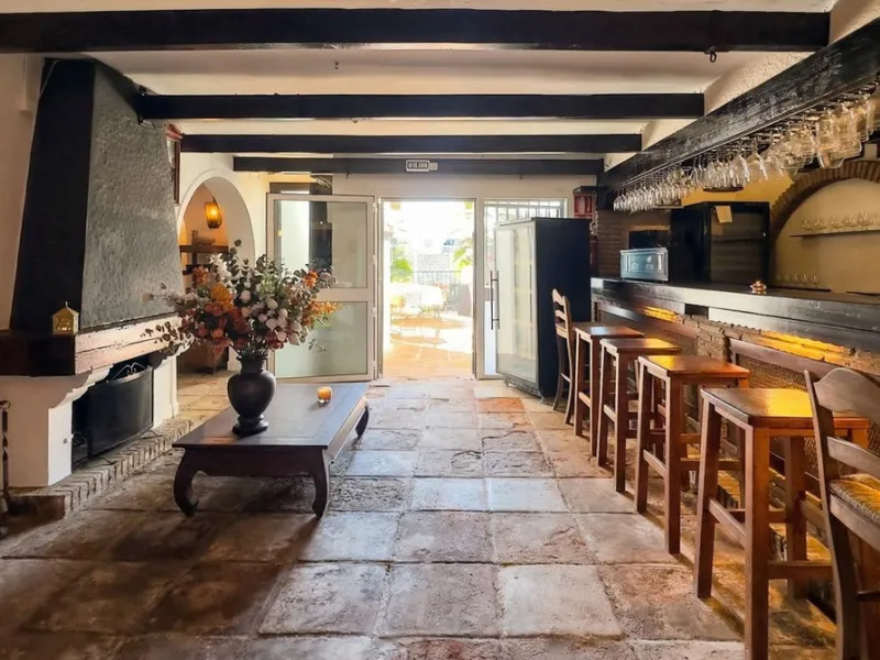 Restaurant and Apartment for Sale – An Exceptional Investment Opportunity on the Costa del Sol