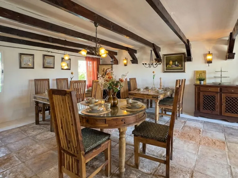 Restaurant and Apartment for Sale – An Exceptional Investment Opportunity on the Costa del Sol