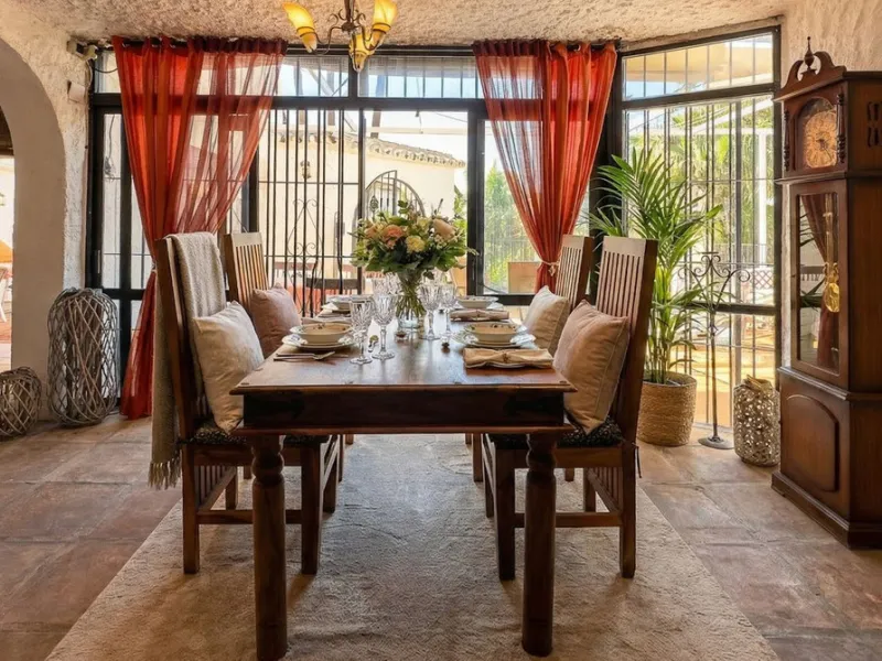 Restaurant and Apartment for Sale – An Exceptional Investment Opportunity on the Costa del Sol