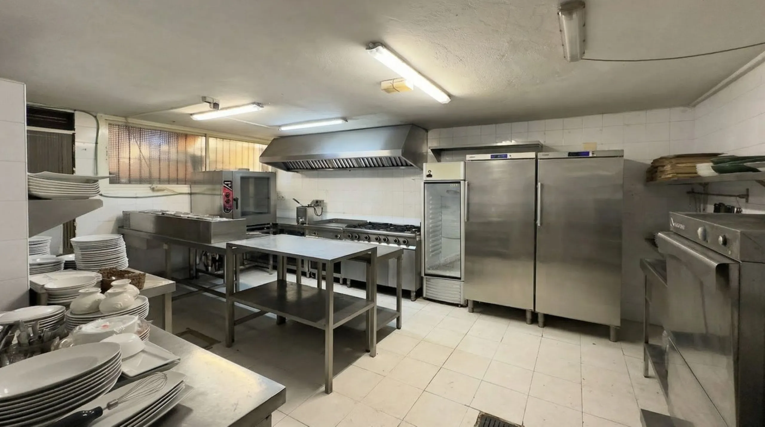 Restaurant and Apartment for Sale – An Exceptional Investment Opportunity on the Costa del Sol