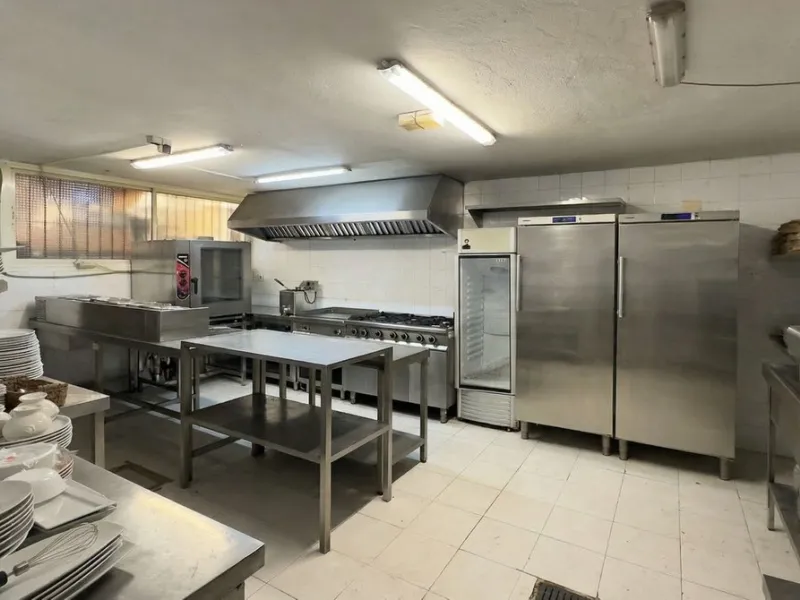 Restaurant and Apartment for Sale – An Exceptional Investment Opportunity on the Costa del Sol