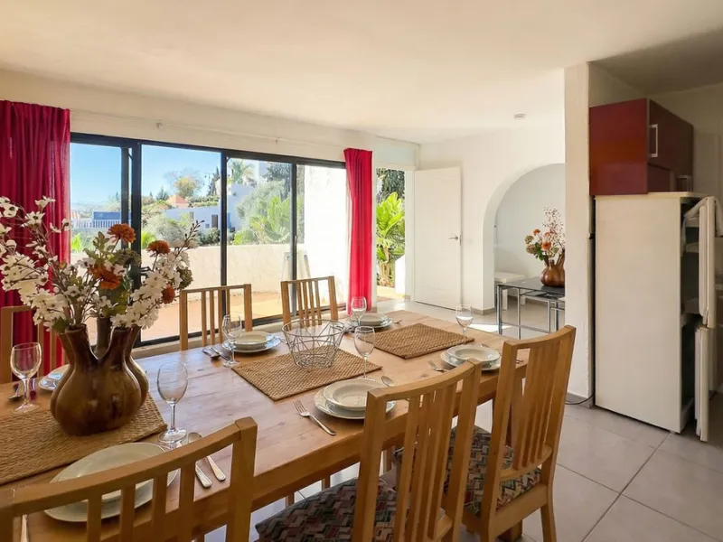 Restaurant and Apartment for Sale – An Exceptional Investment Opportunity on the Costa del Sol