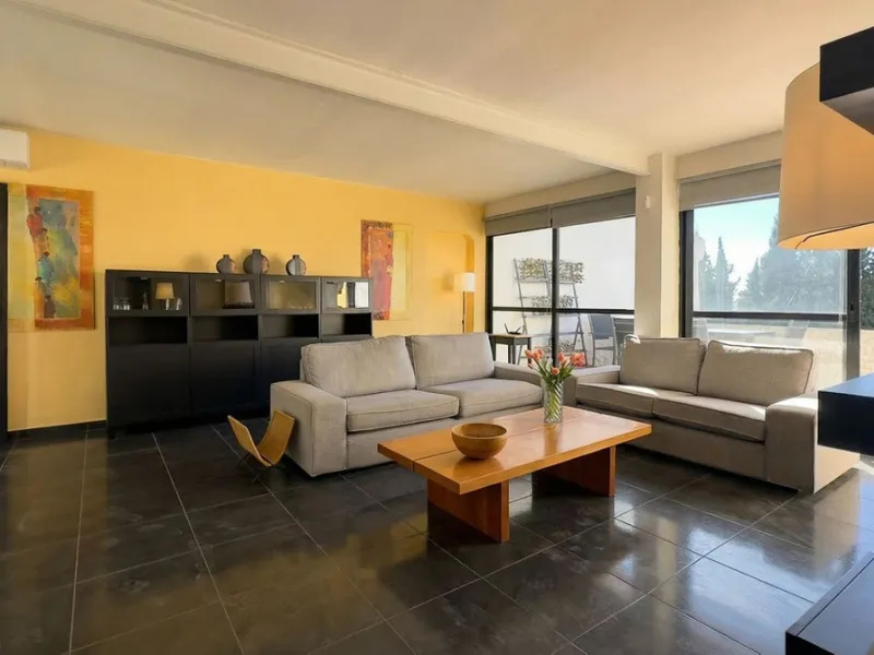 Restaurant and Apartment for Sale – An Exceptional Investment Opportunity on the Costa del Sol