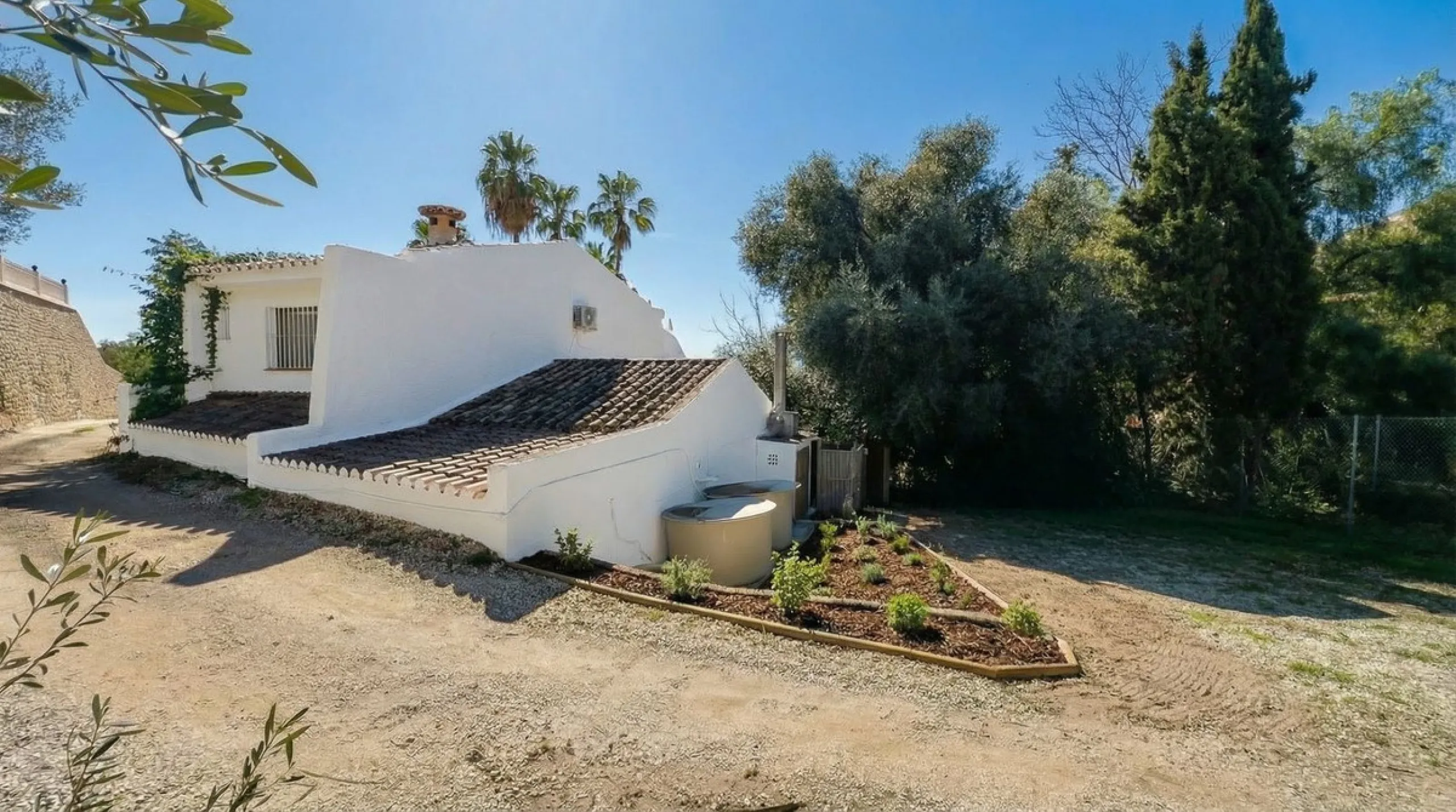 Restaurant and Apartment for Sale – An Exceptional Investment Opportunity on the Costa del Sol