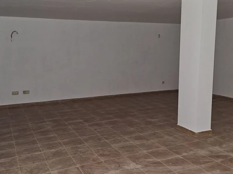 House - Townhouse в продаже в Casares, Málaga. В доме 3 спален и 2 ванных комнат. Площадь дома 237 м²