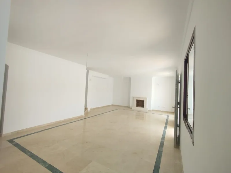 House - Townhouse в продаже в Casares, Málaga. В доме 3 спален и 3 ванных комнат. Площадь дома 266 м²