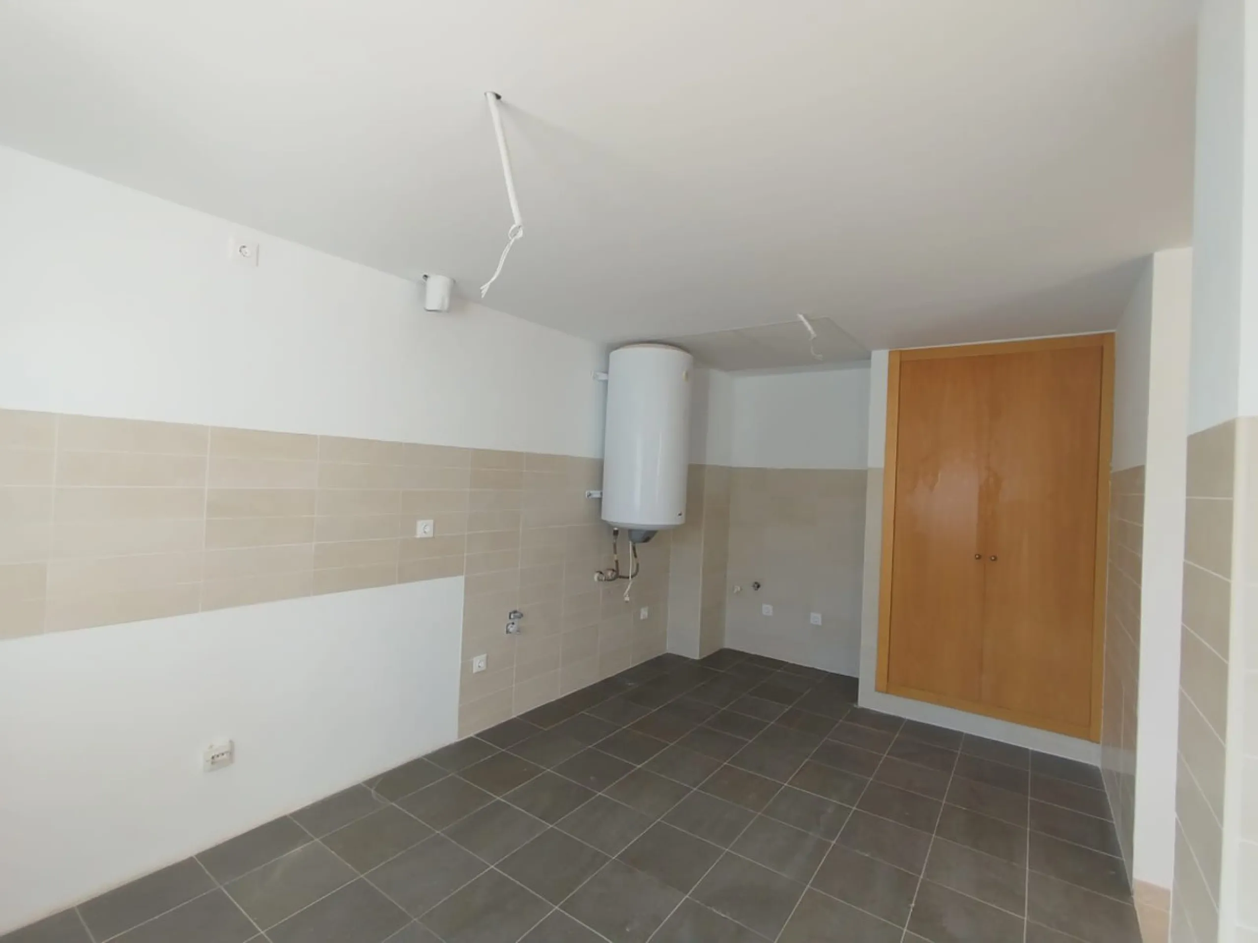 House - Townhouse в продаже в Casares, Málaga. В доме 3 спален и 3 ванных комнат. Площадь дома 266 м²