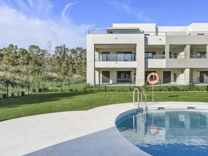 Modern 3-Bedroom Corner Apartment with West Orientation in Casares Beach