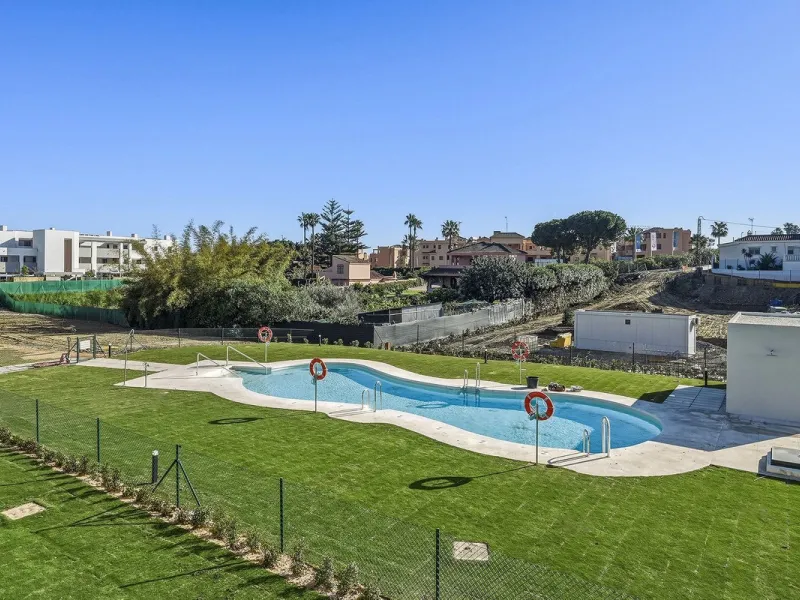 Modern 3-Bedroom Corner Apartment with West Orientation in Casares Beach