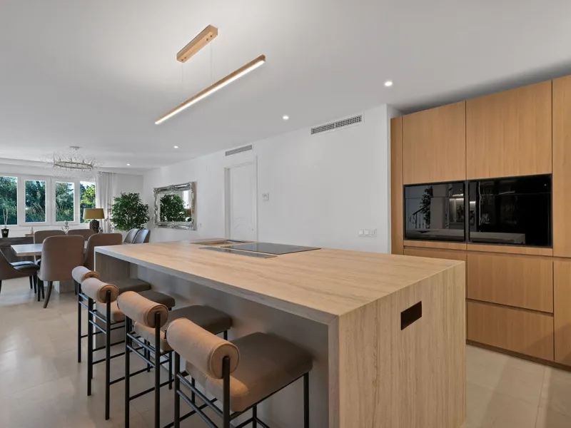Set within one of Benalmádena's most sought-after residential enclaves, this exceptional detached villa is a refined expression of Mediterranean luxury, where contemporary comfort meets enduring Andalusian character.