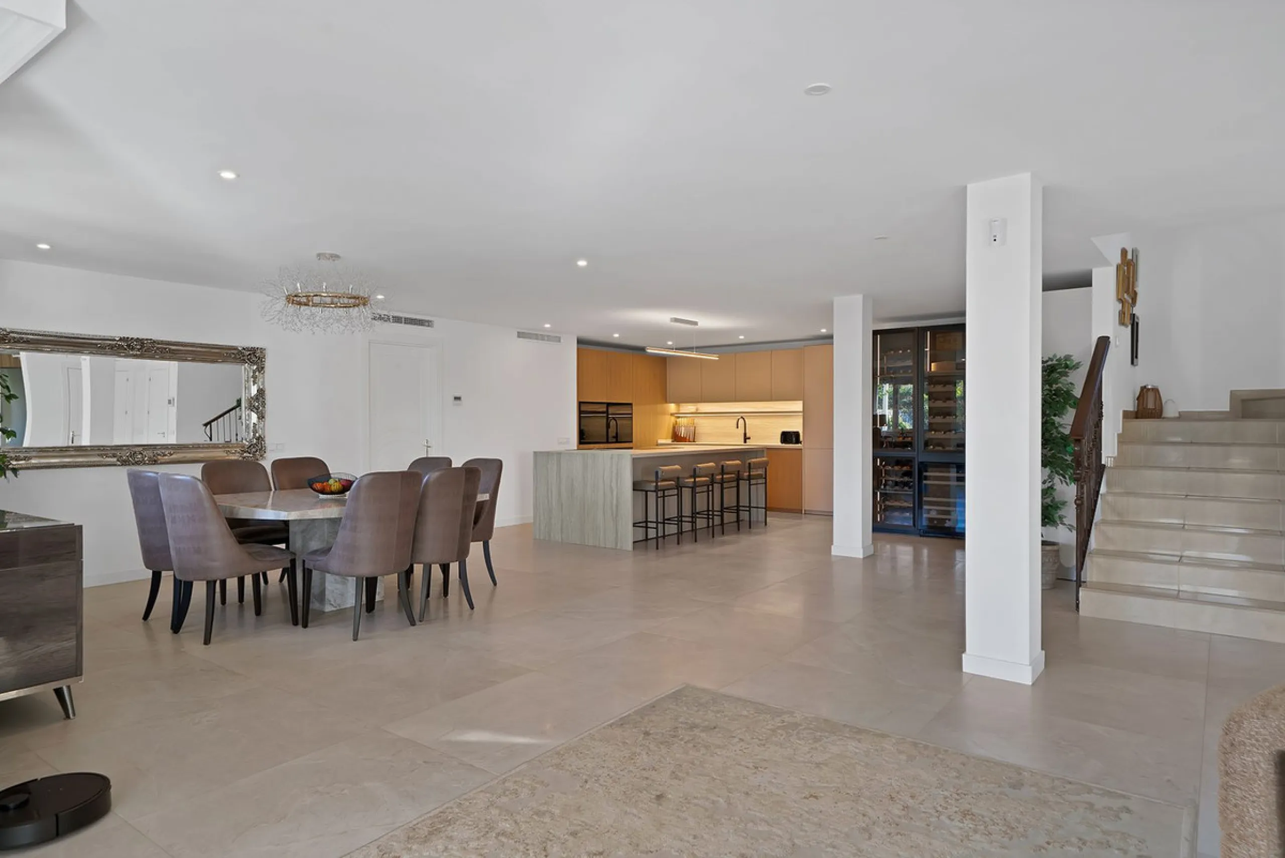 Set within one of Benalmádena's most sought-after residential enclaves, this exceptional detached villa is a refined expression of Mediterranean luxury, where contemporary comfort meets enduring Andalusian character.