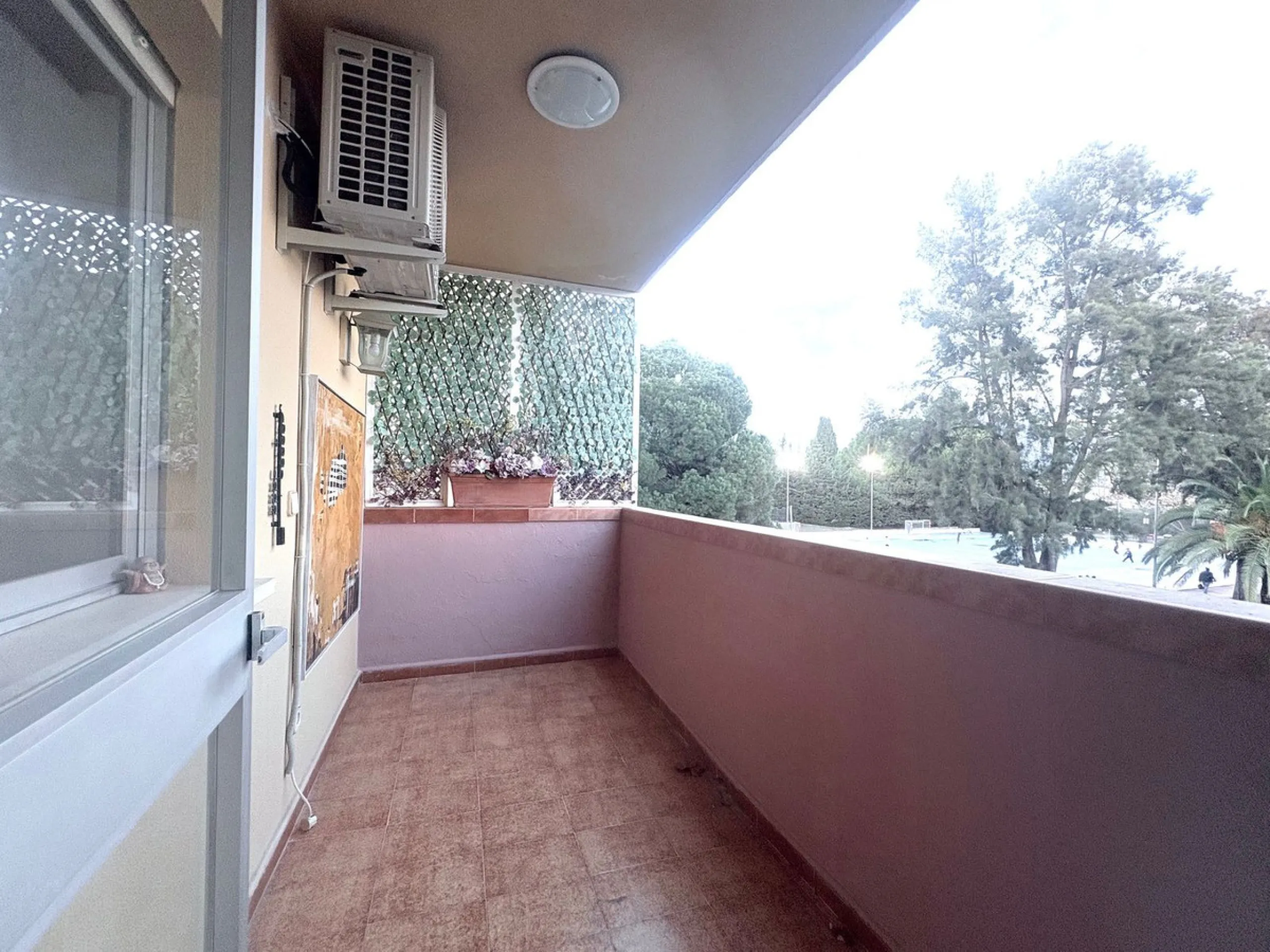Apartment - Middle Floor Apartment в продаже в Marbella, Málaga. В доме 3 спален и 2 ванных комнат. Площадь дома 110 м²