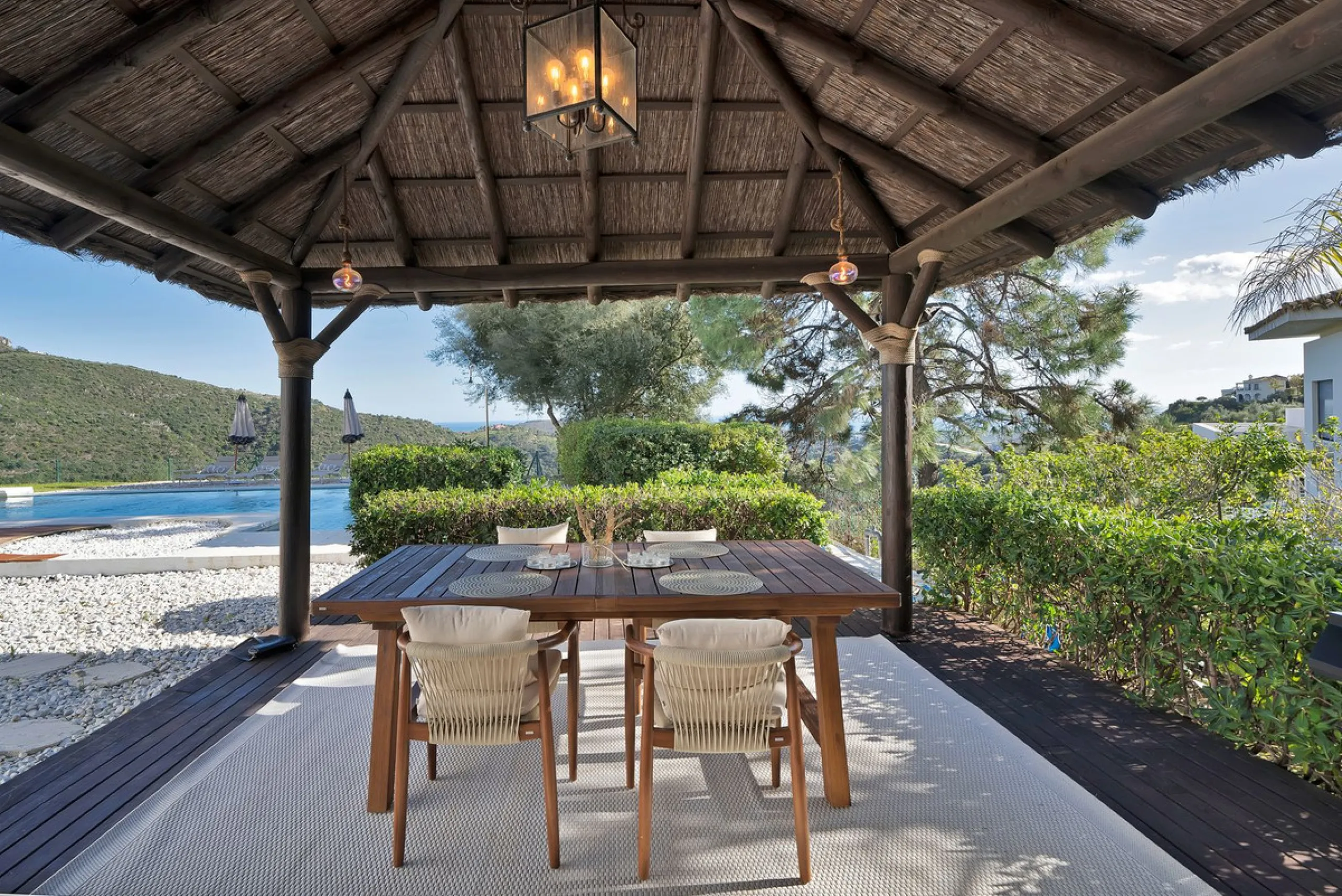 Set within the exclusive gated community of Monte Mayor, this exceptional south-facing detached villa offers breathtaking panoramic sea views from a generous 4,075m² plot. This villa stands out from most due to the elegant combination of Andalucian archit