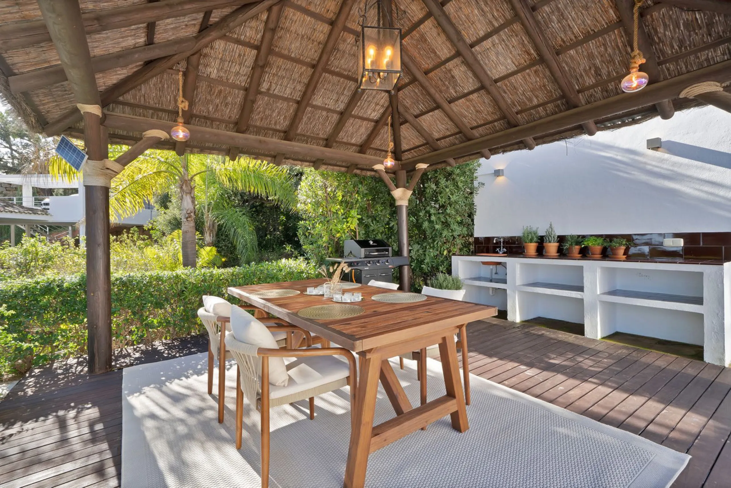 Set within the exclusive gated community of Monte Mayor, this exceptional south-facing detached villa offers breathtaking panoramic sea views from a generous 4,075m² plot. This villa stands out from most due to the elegant combination of Andalucian archit