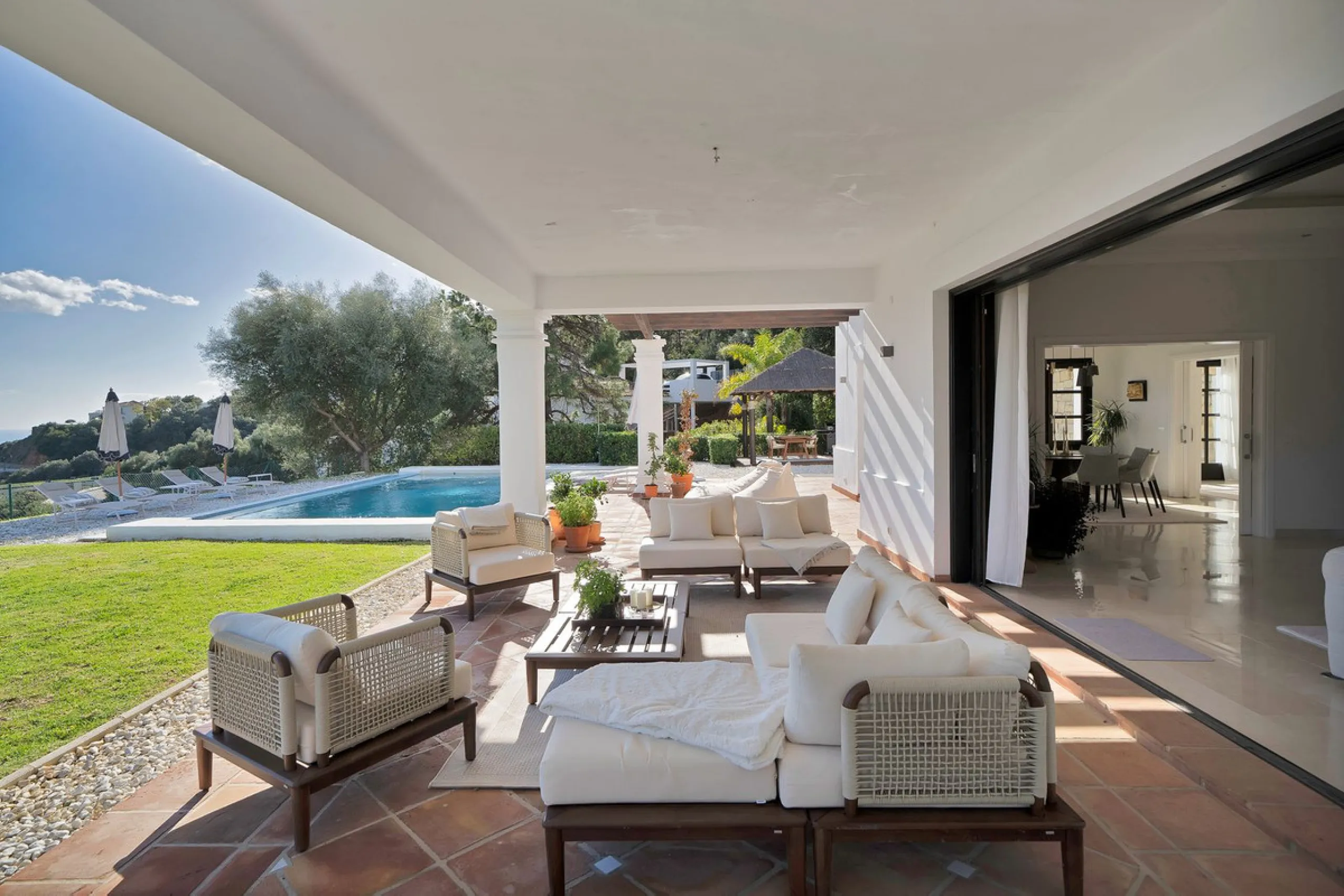Set within the exclusive gated community of Monte Mayor, this exceptional south-facing detached villa offers breathtaking panoramic sea views from a generous 4,075m² plot. This villa stands out from most due to the elegant combination of Andalucian archit