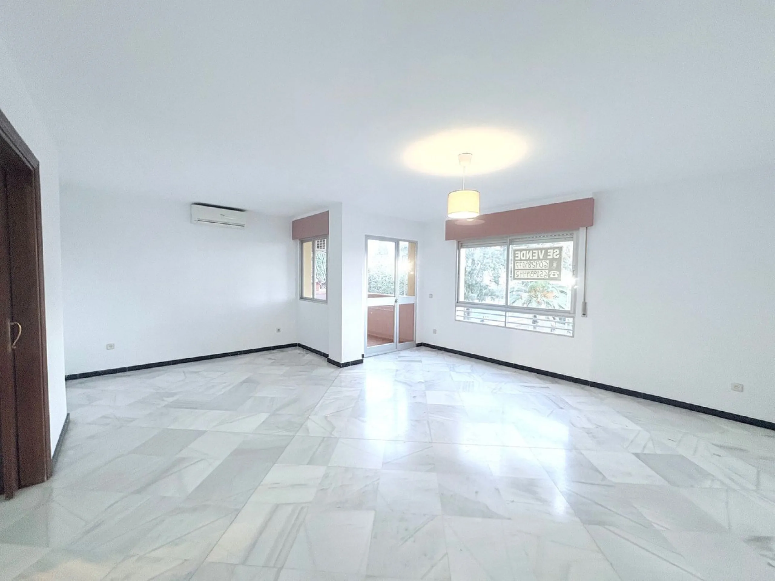 Apartment - Middle Floor Apartment в продаже в Marbella, Málaga. В доме 3 спален и 2 ванных комнат. Площадь дома 110 м²