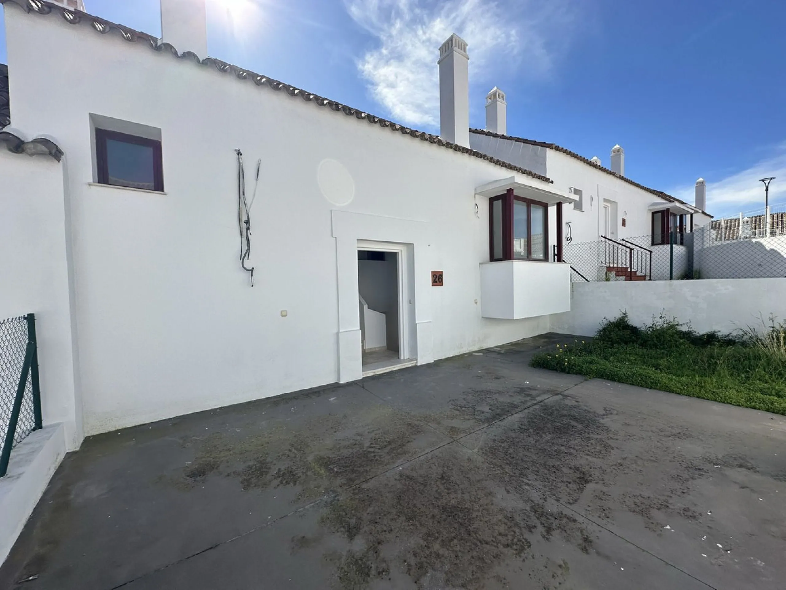 House - Townhouse в продаже в Casares, Málaga. В доме 2 спален и 3 ванных комнат. Площадь дома 205 м²