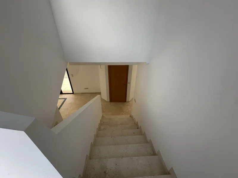 House - Townhouse в продаже в Casares, Málaga. В доме 2 спален и 3 ванных комнат. Площадь дома 205 м²