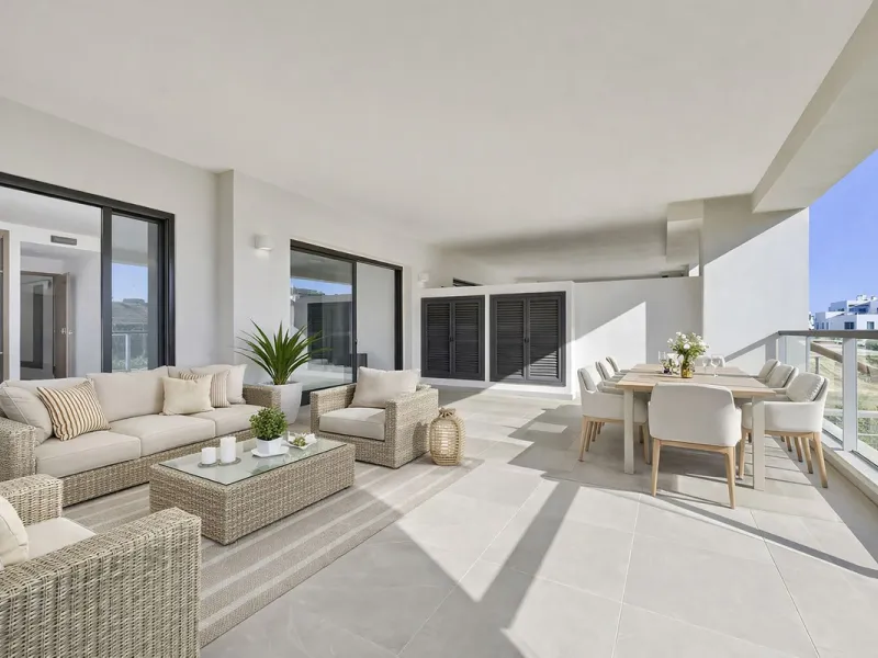 Modern 3-Bedroom Corner Apartment with West Orientation in Casares Beach