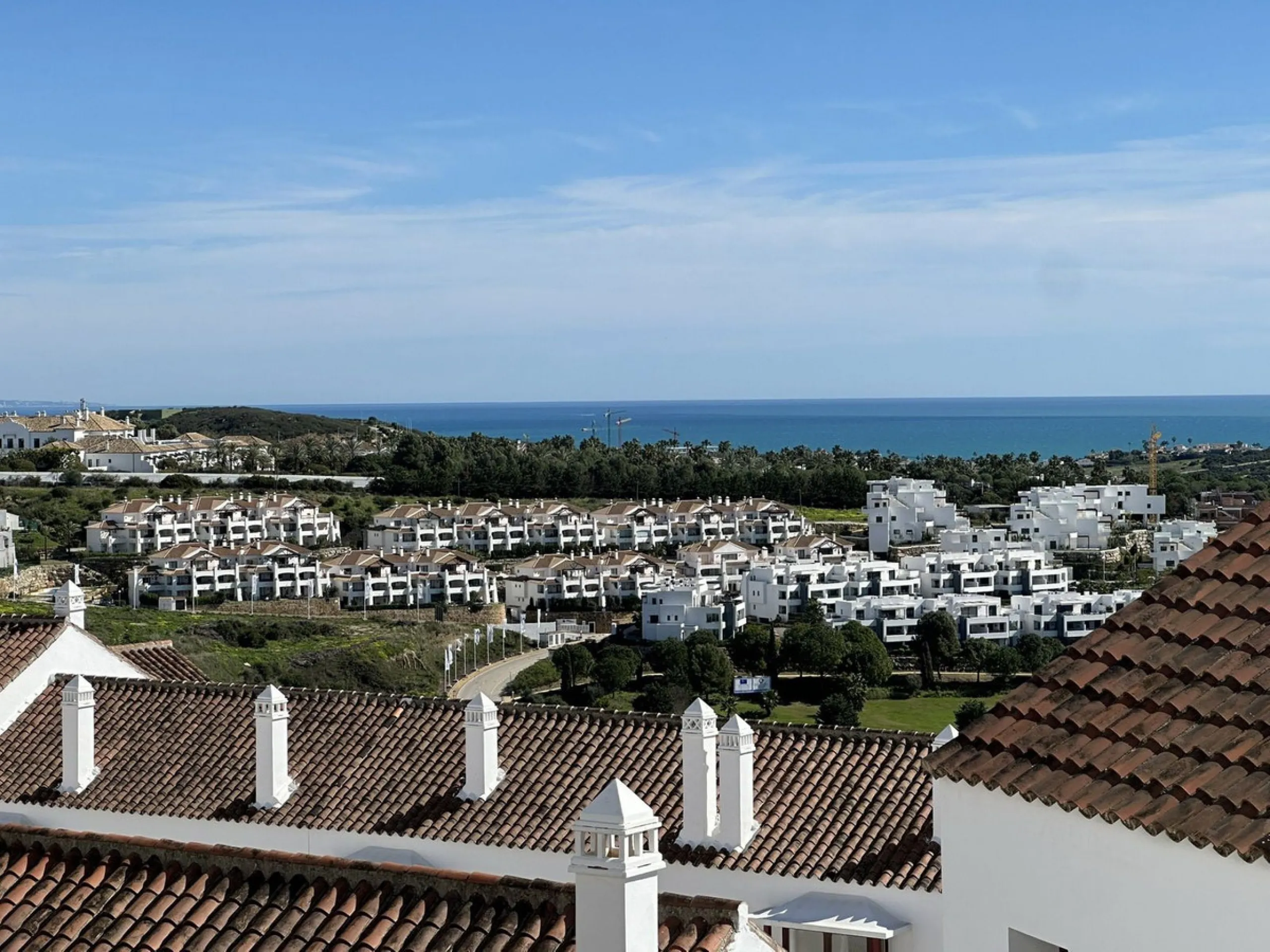 House - Townhouse в продаже в Casares, Málaga. В доме 2 спален и 3 ванных комнат. Площадь дома 205 м²