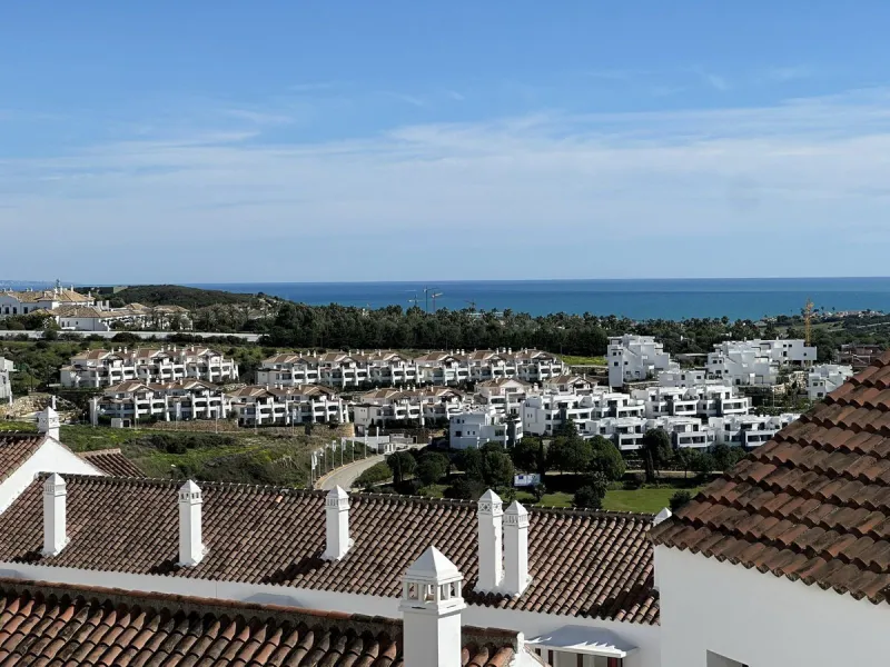 House - Townhouse в продаже в Casares, Málaga. В доме 2 спален и 3 ванных комнат. Площадь дома 205 м²
