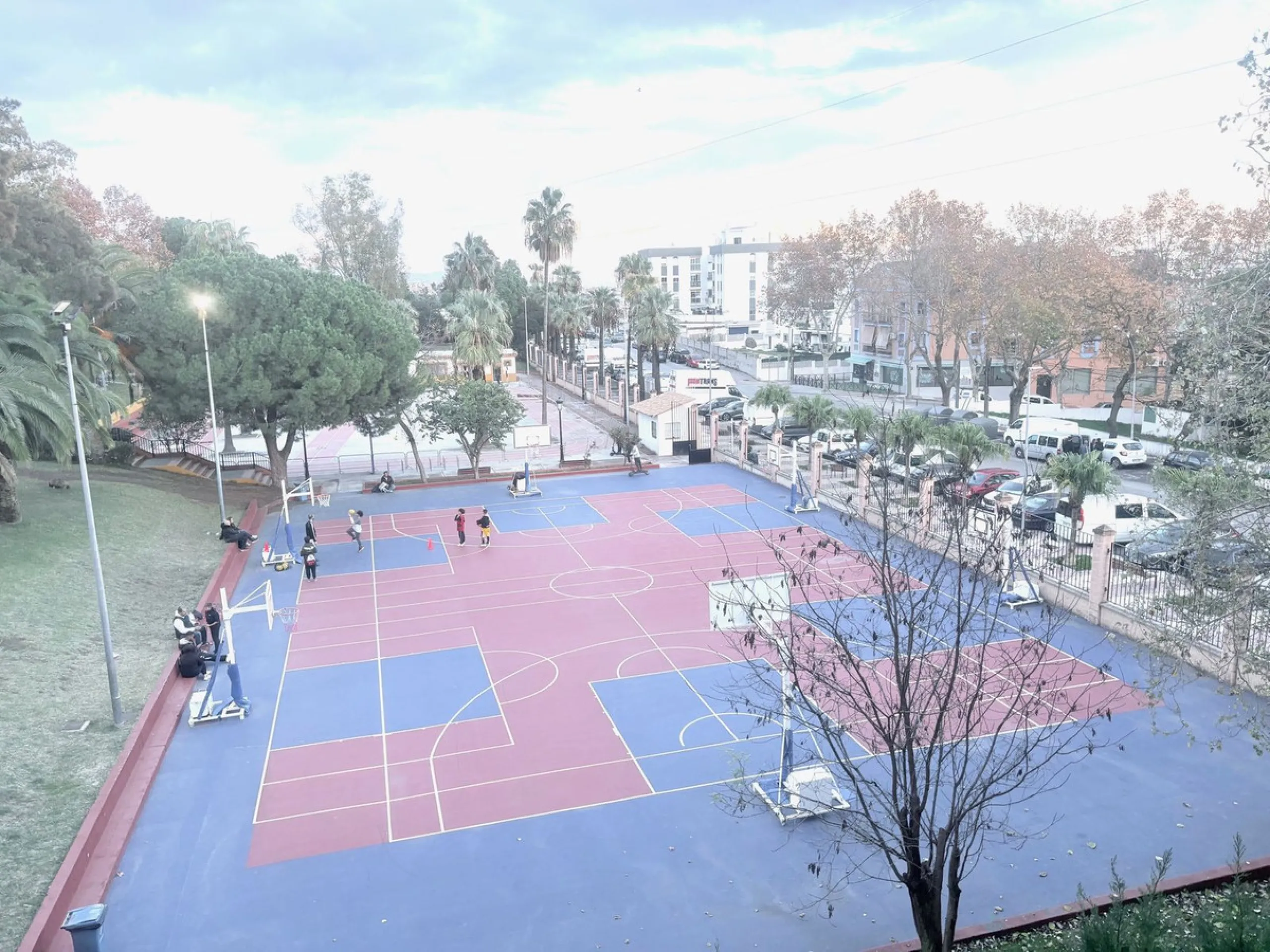 Apartment - Middle Floor Apartment в продаже в Marbella, Málaga. В доме 3 спален и 2 ванных комнат. Площадь дома 110 м²