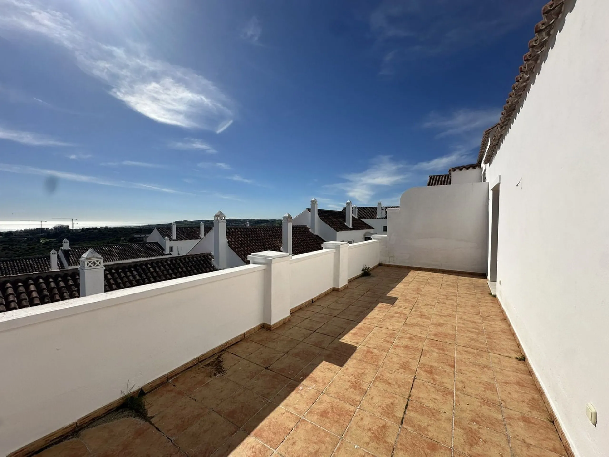 House - Townhouse в продаже в Casares, Málaga. В доме 2 спален и 3 ванных комнат. Площадь дома 205 м²