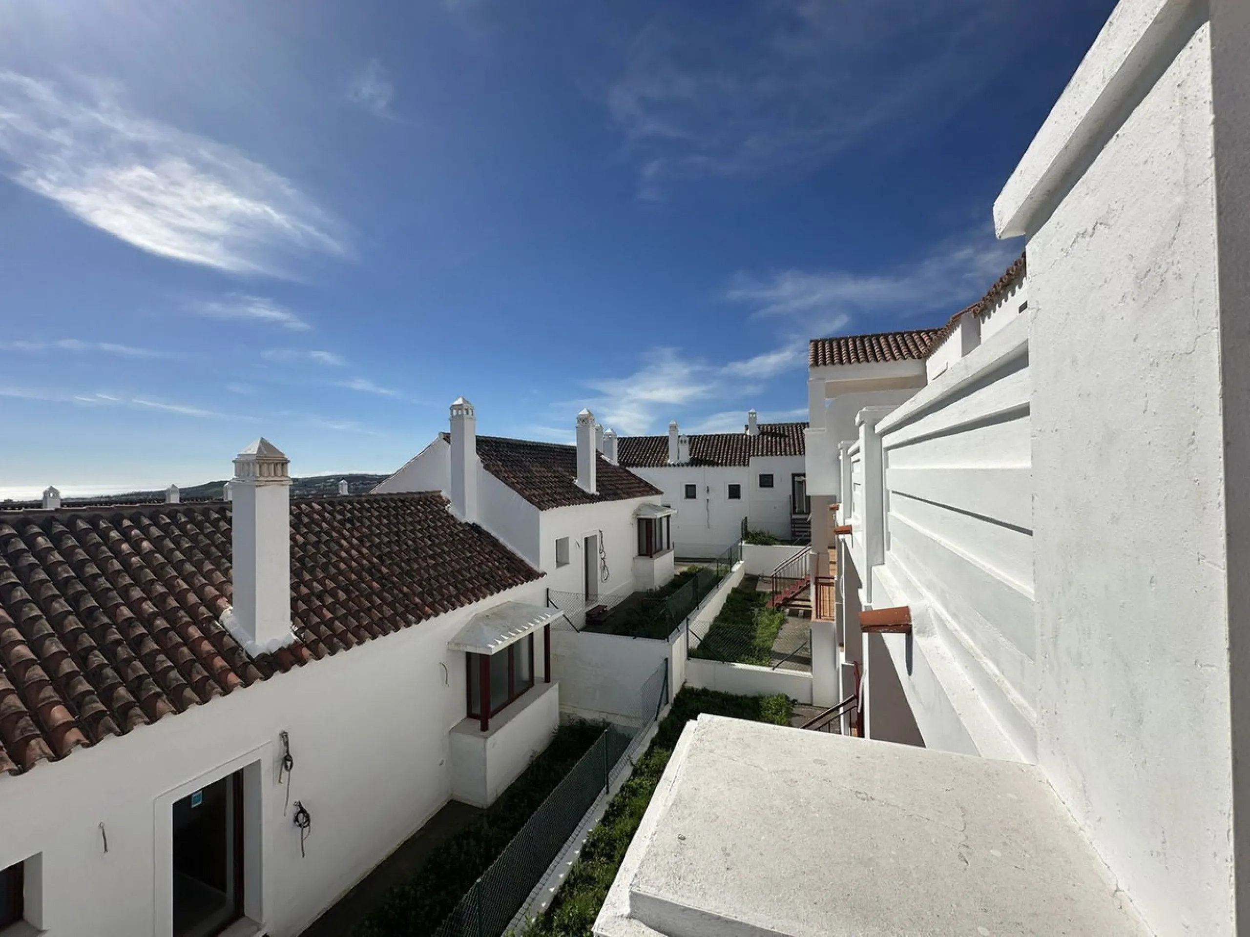 House - Townhouse в продаже в Casares, Málaga. В доме 2 спален и 3 ванных комнат. Площадь дома 205 м²