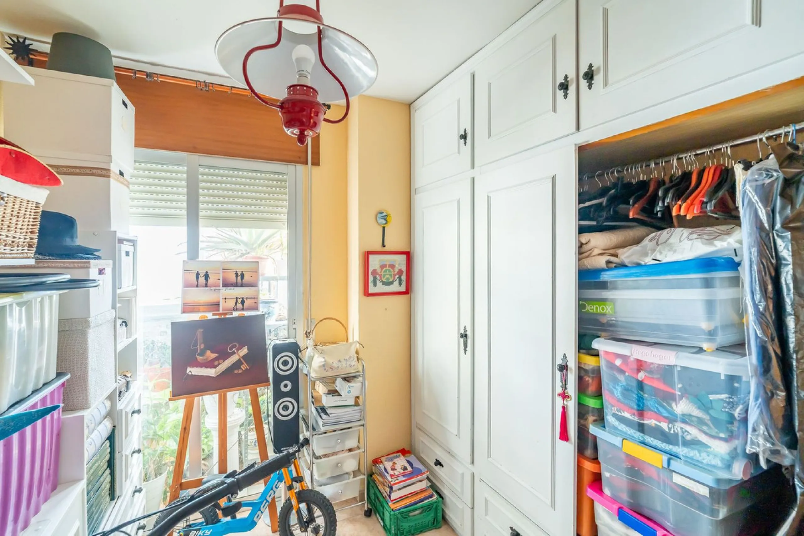 Apartment - Middle Floor Apartment в продаже в Fuengirola, Málaga. В доме 4 спален и 2 ванных комнат. Площадь дома 112 м²