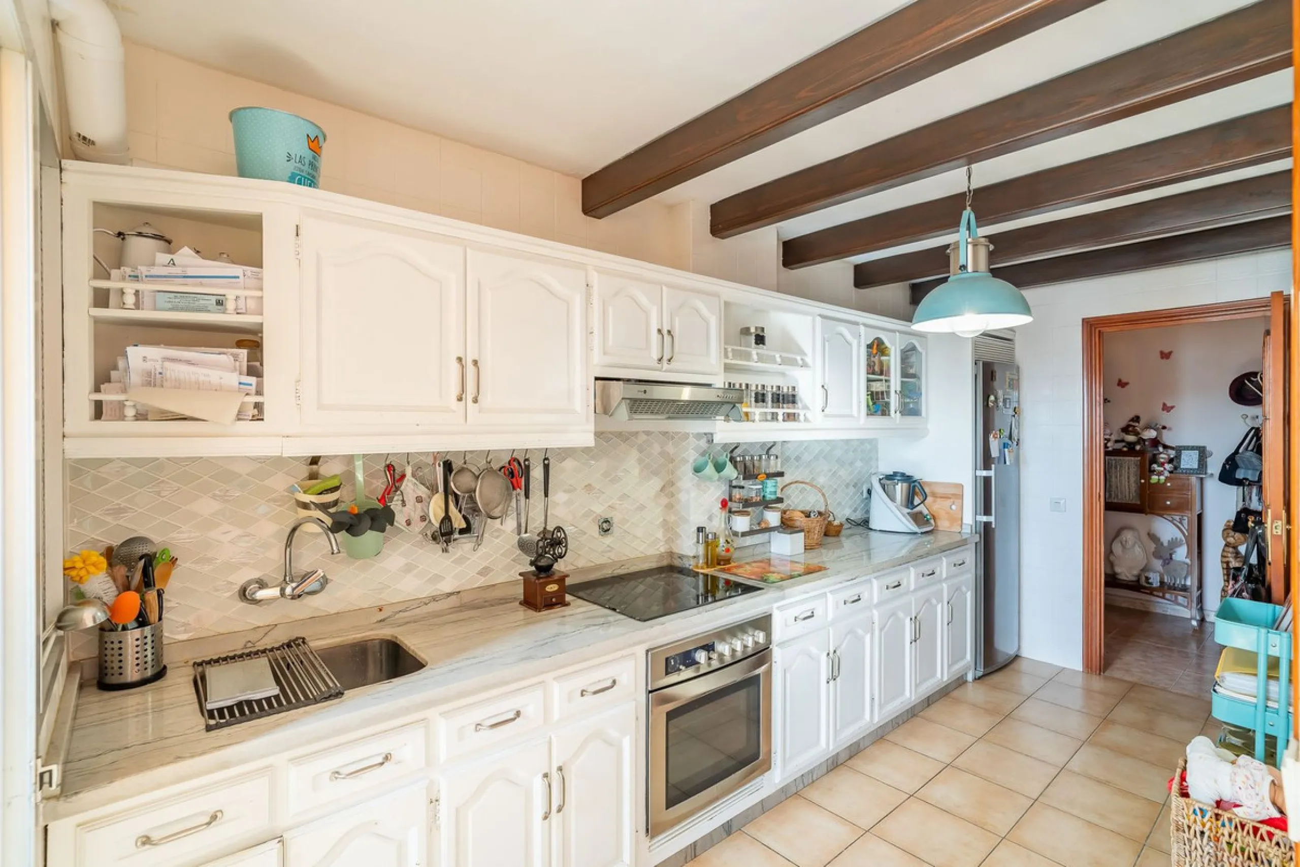 Apartment - Middle Floor Apartment в продаже в Fuengirola, Málaga. В доме 4 спален и 2 ванных комнат. Площадь дома 112 м²